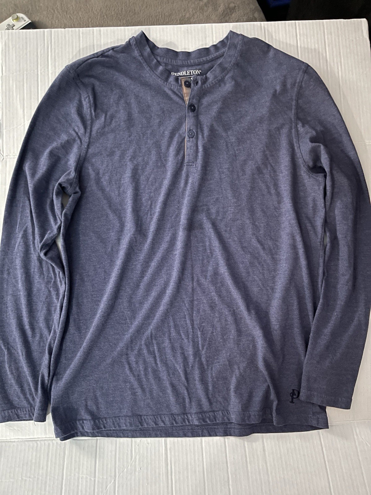 Pendleton Men’s Blue Solid Button Henley Neck Long Sleeve T-Shirt M