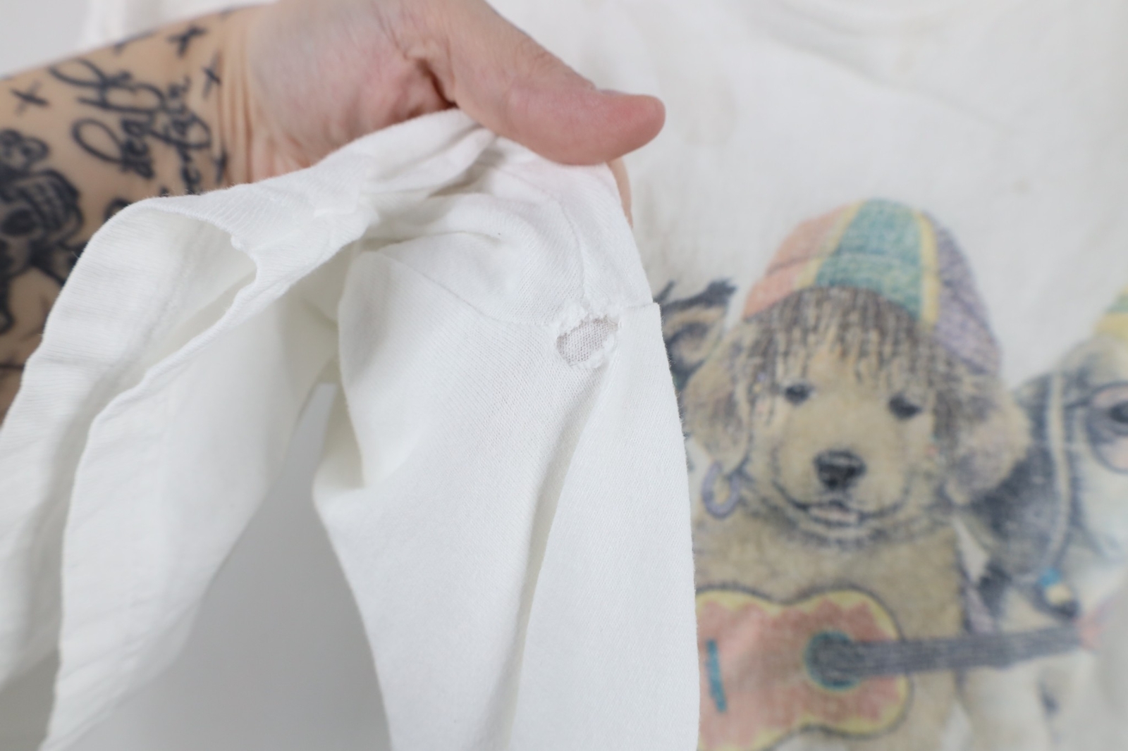 Vintage 90s Streetwear Mens XL Distressed We Be Jammin Dogs Puppy T-Shirt White