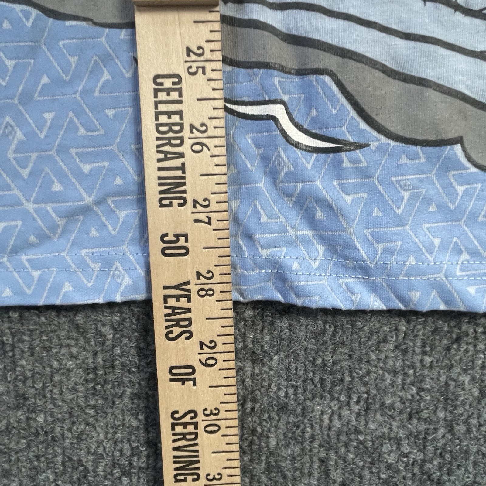 Looney Tunes T-Shirt Mens Medium Blue Bugs Bunny Graphic Print High Dive Diving