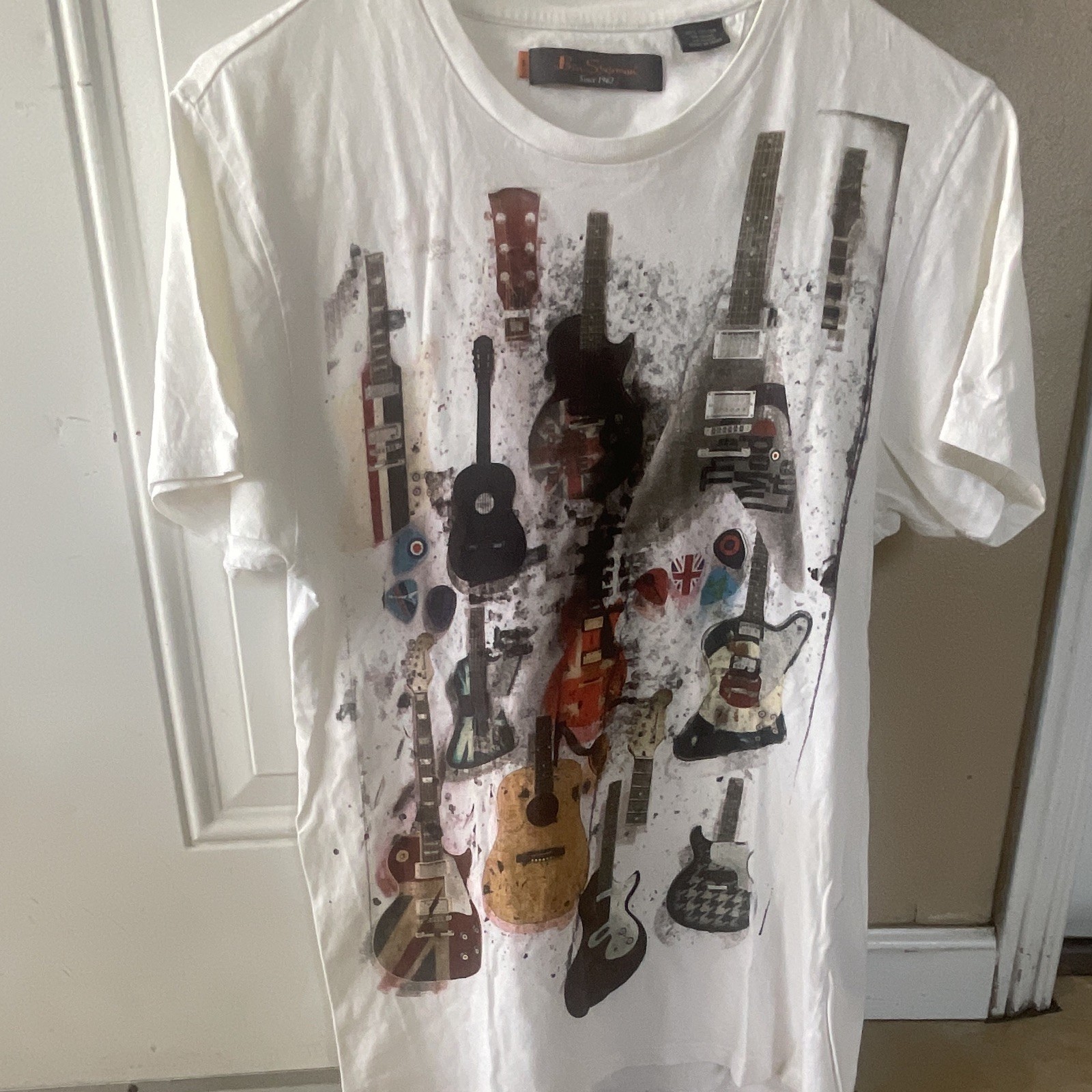 Ben Sherman Men’s White Music Guitar Graphic Crew Neck Short Sleeve T-Shirt S