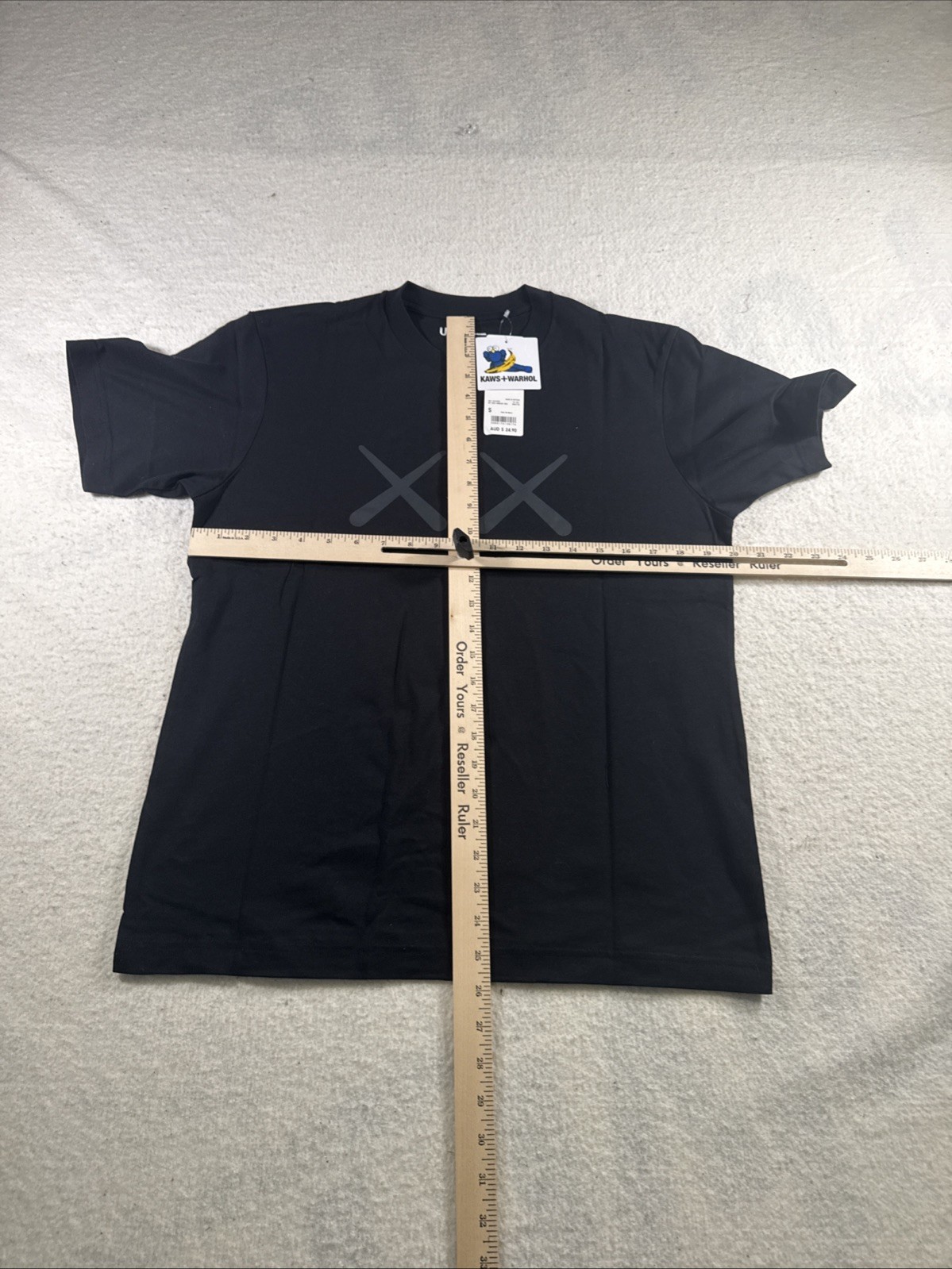 KAWS x Warhol Uniqlo T-shirt Graphic Black/Gray Red Writing Size Small