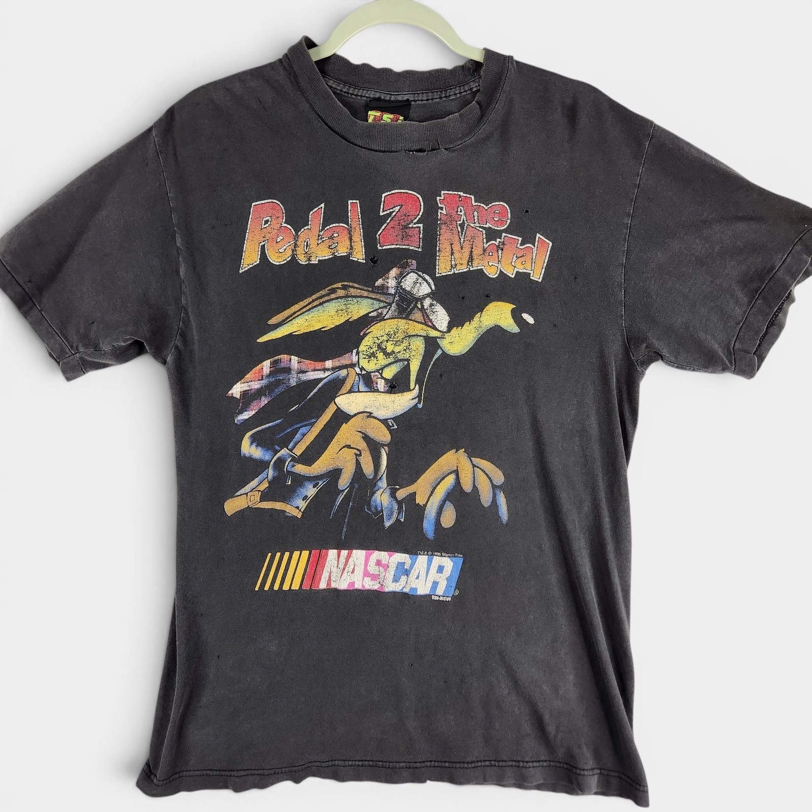 Vintage Looney Tunes Road Runner NASCAR Shirt Adult Small Black 96 Thrashed TSI