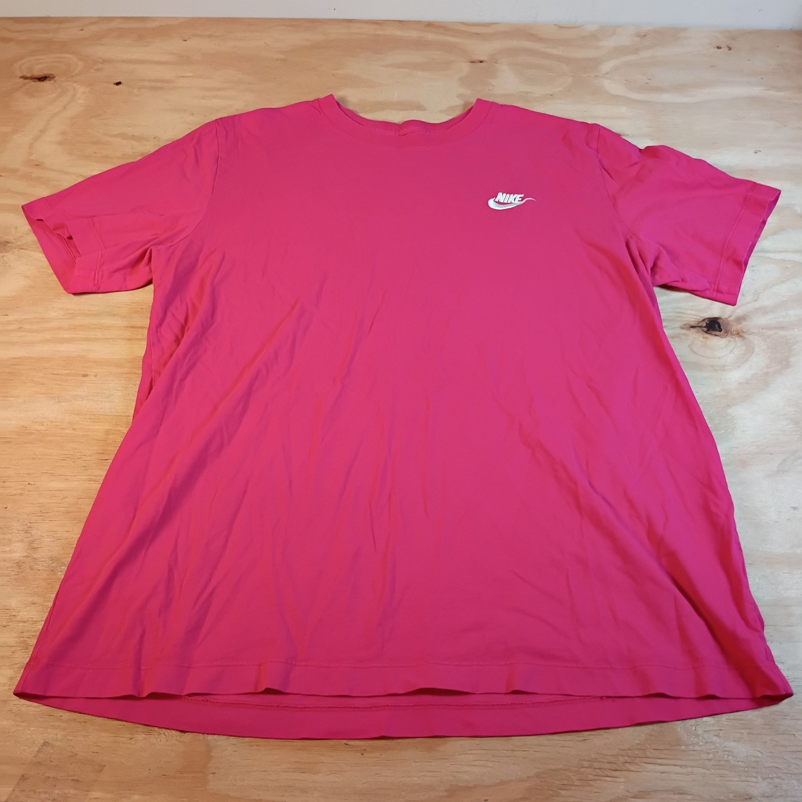 Nike Sportswear Club T-Shirt Mens L Pink Embroidered Swoosh Logo AR4997-666