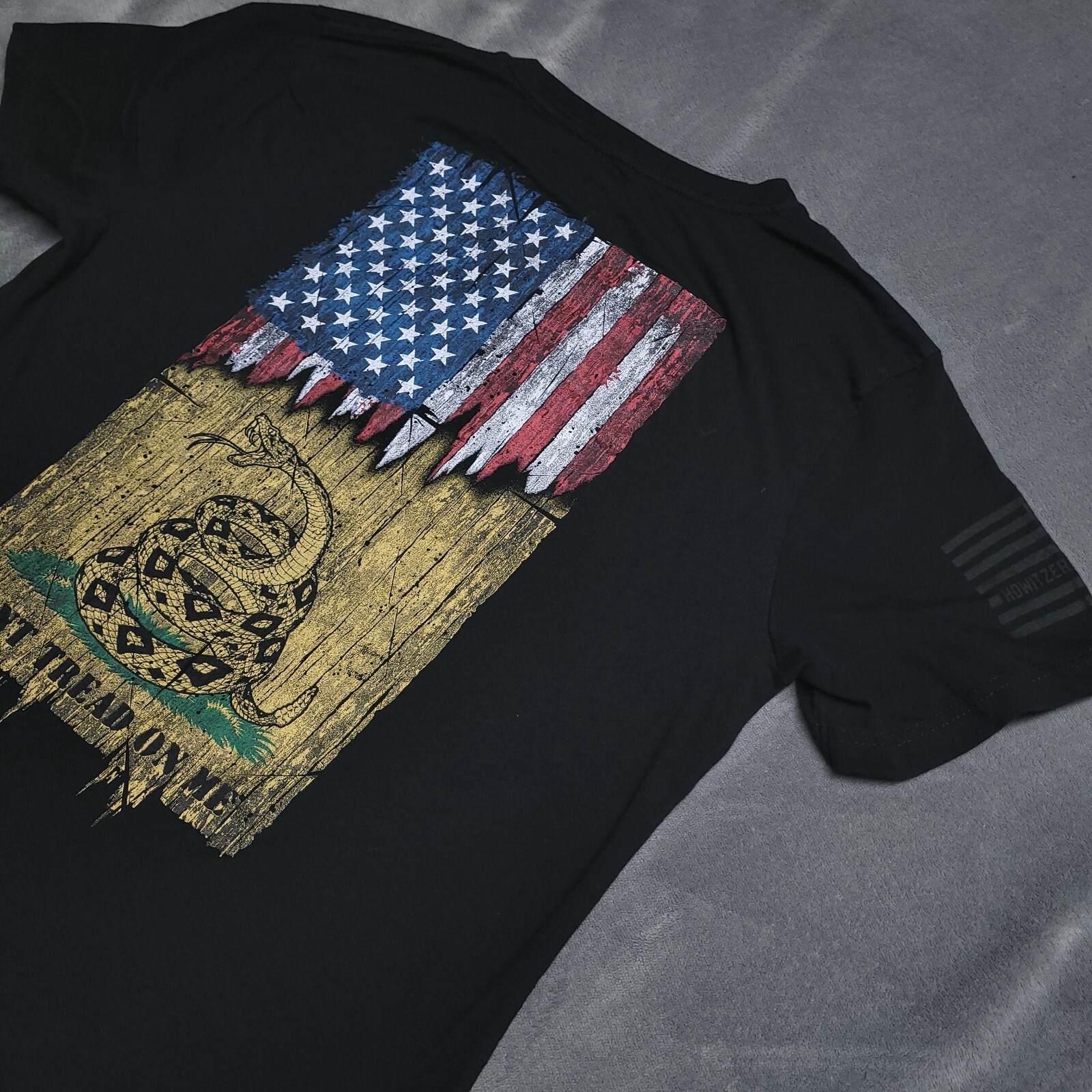 Howitzer Patriot Dont Tread On Me Medium Shirt American USA Flag Snake Chud Wear