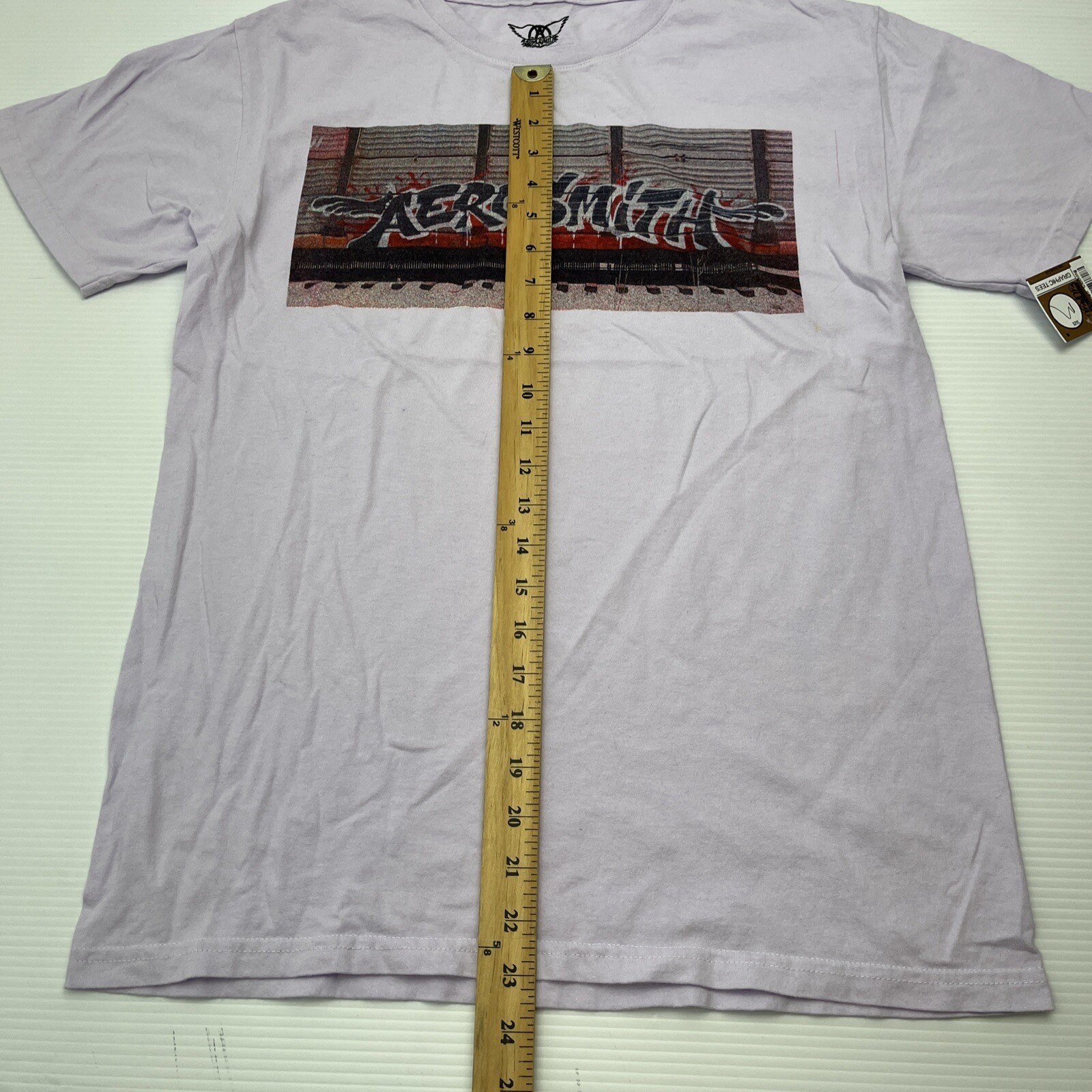 Aerosmith Graffiti Boxcar Graphic T-Shirt Mens Medium White Rock Band Tee 2023