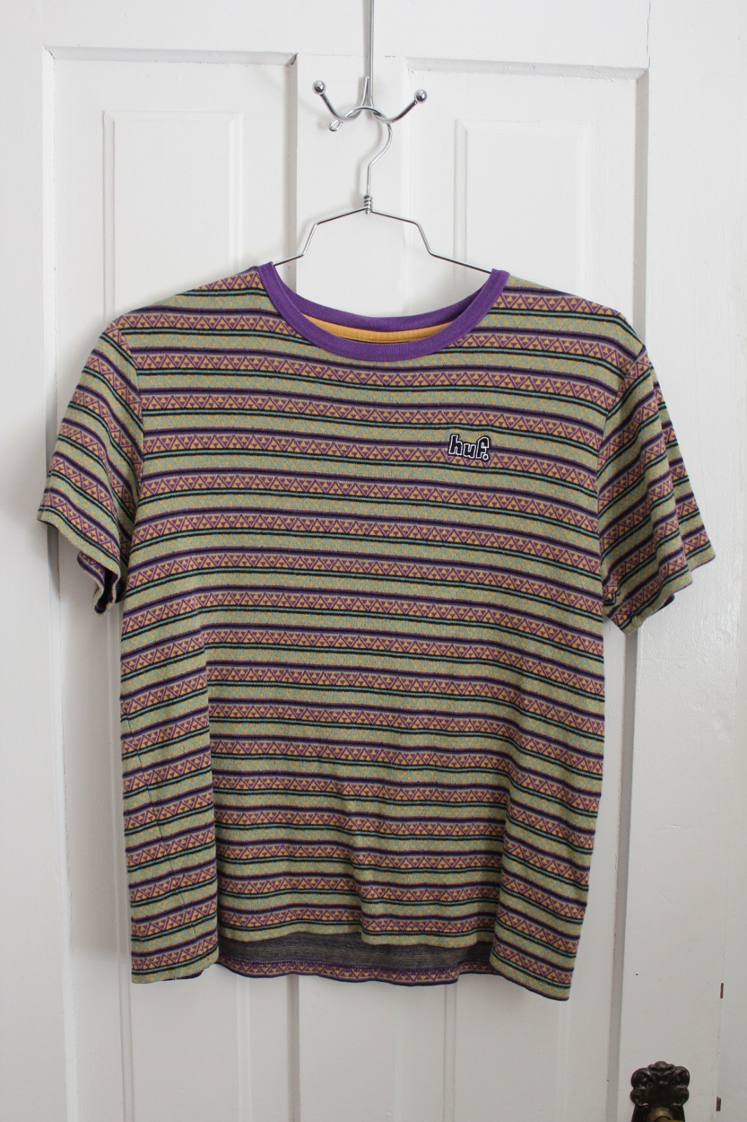 Huf Woven Stripe T-Shirt Mens Crew Neck Pullover Size MEDIUM Geometric Designs