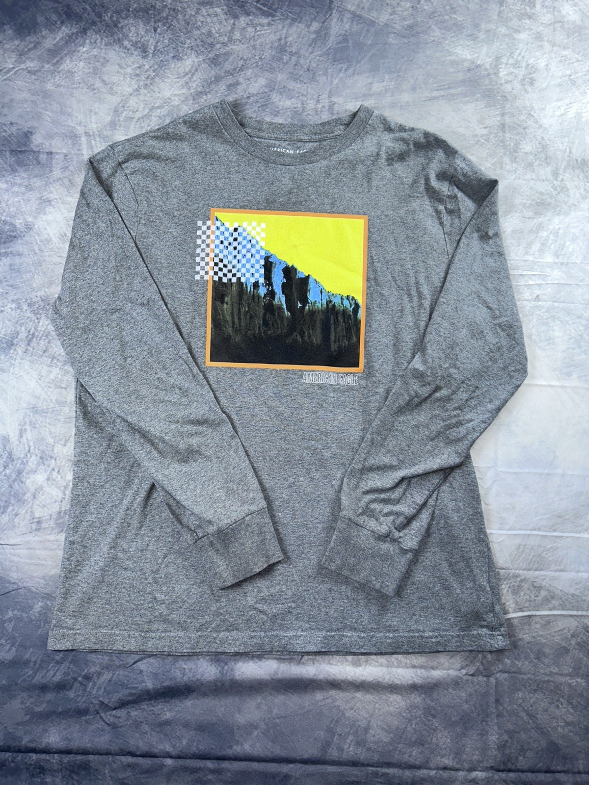 American Eagle Shirt Men’s Large Standard Fit Long Sleeve Gray Mountain Graphic