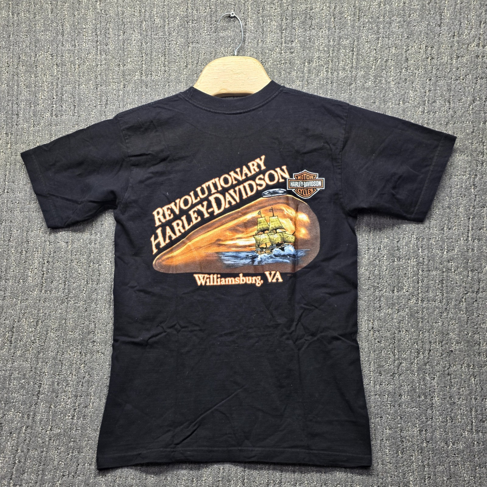 Harley Davidson Shirt Medium Williamsburg VA Pirate Skull Swords 2008 Biker Tee