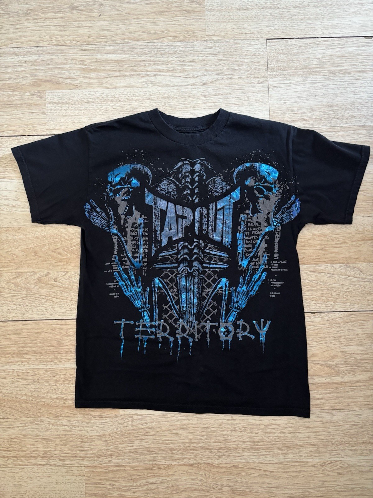 Vintage Tapout Shirt Mens Medium Black Blue MPS Territory Skull Y2K MMA Goth