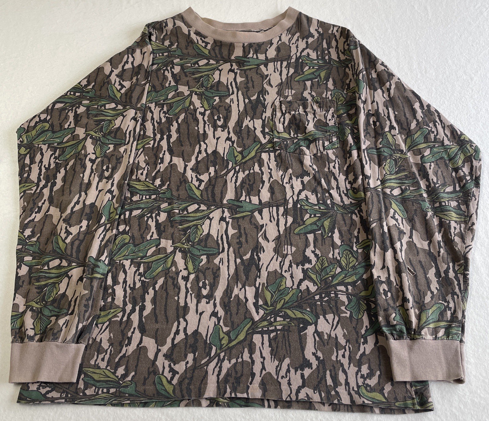 Vtg LG Long Sleeve Mossy Oak Pocket Shirt Green Leaf Foliage USA Made See Pics