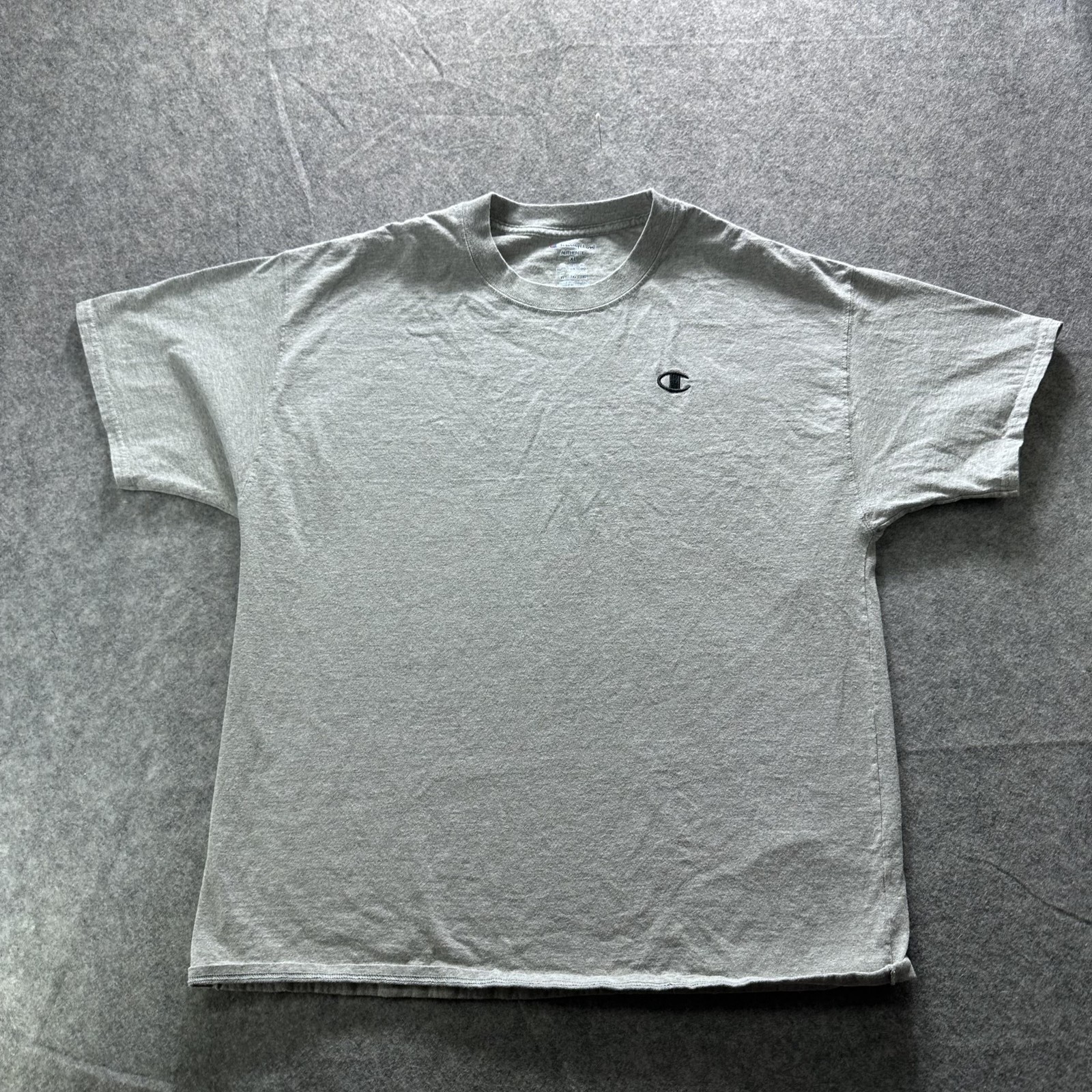 Champion Shirt Mens XL Gray Tagless Small C Logo Chest Tee Crewneck Cotton
