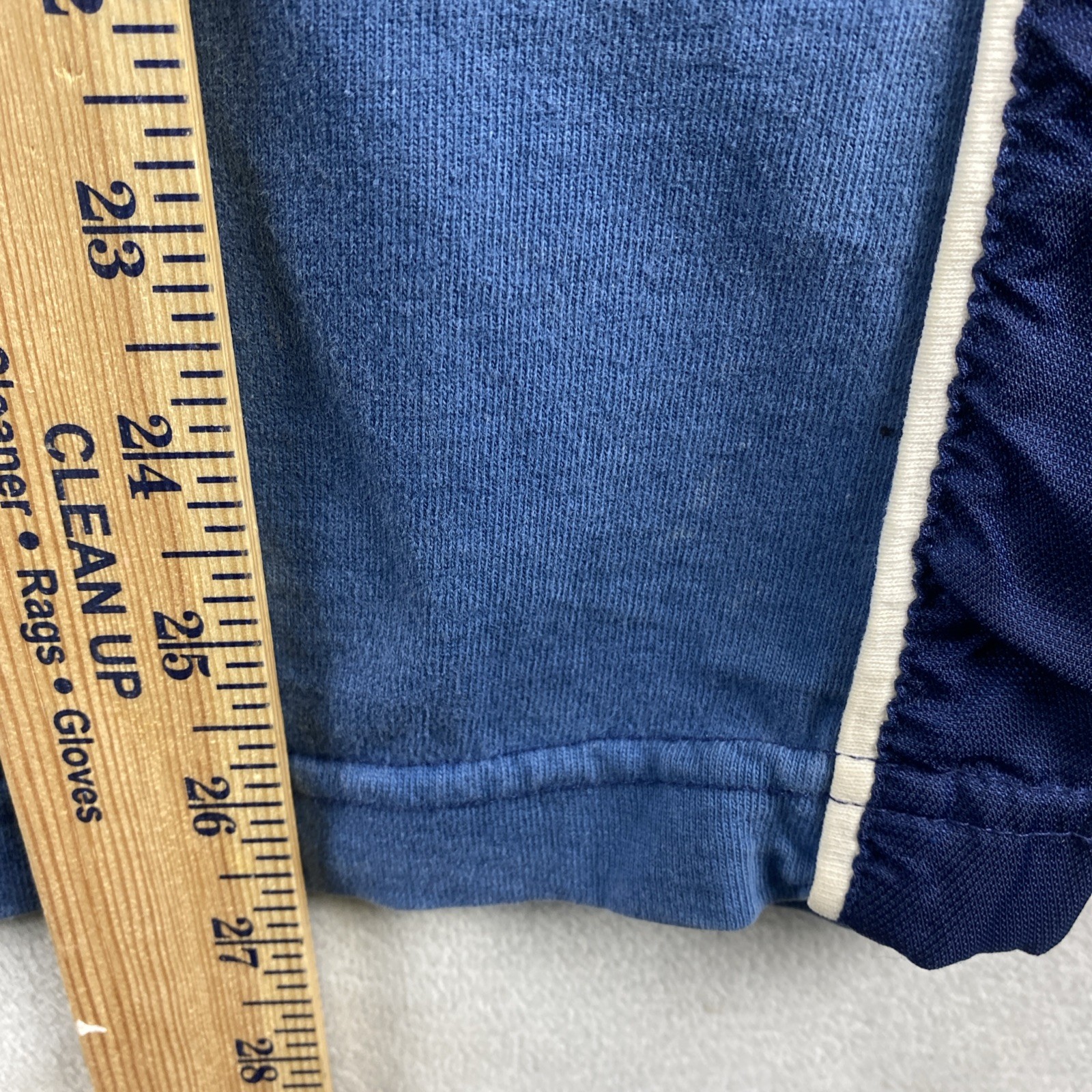 Wilson Mens T Shirt Crew Neck SS VTG Cotton Blue Size Medium Nylon Trim READ