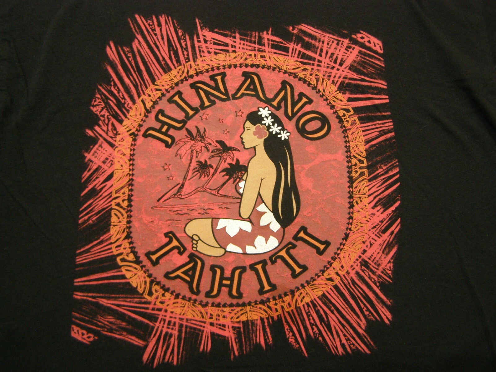 Hinano Tahiti Seated Island Girl T-Shirt Red Background Palms Black Shirt Size L