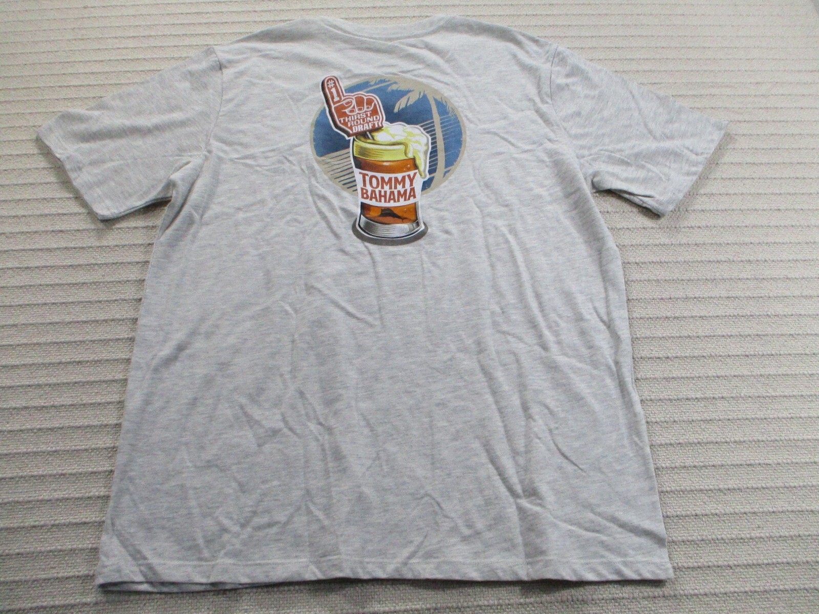 Tommy Bahama Men Beer Shirt Medium Gray Football Thirst Round Draft Crew Tee New