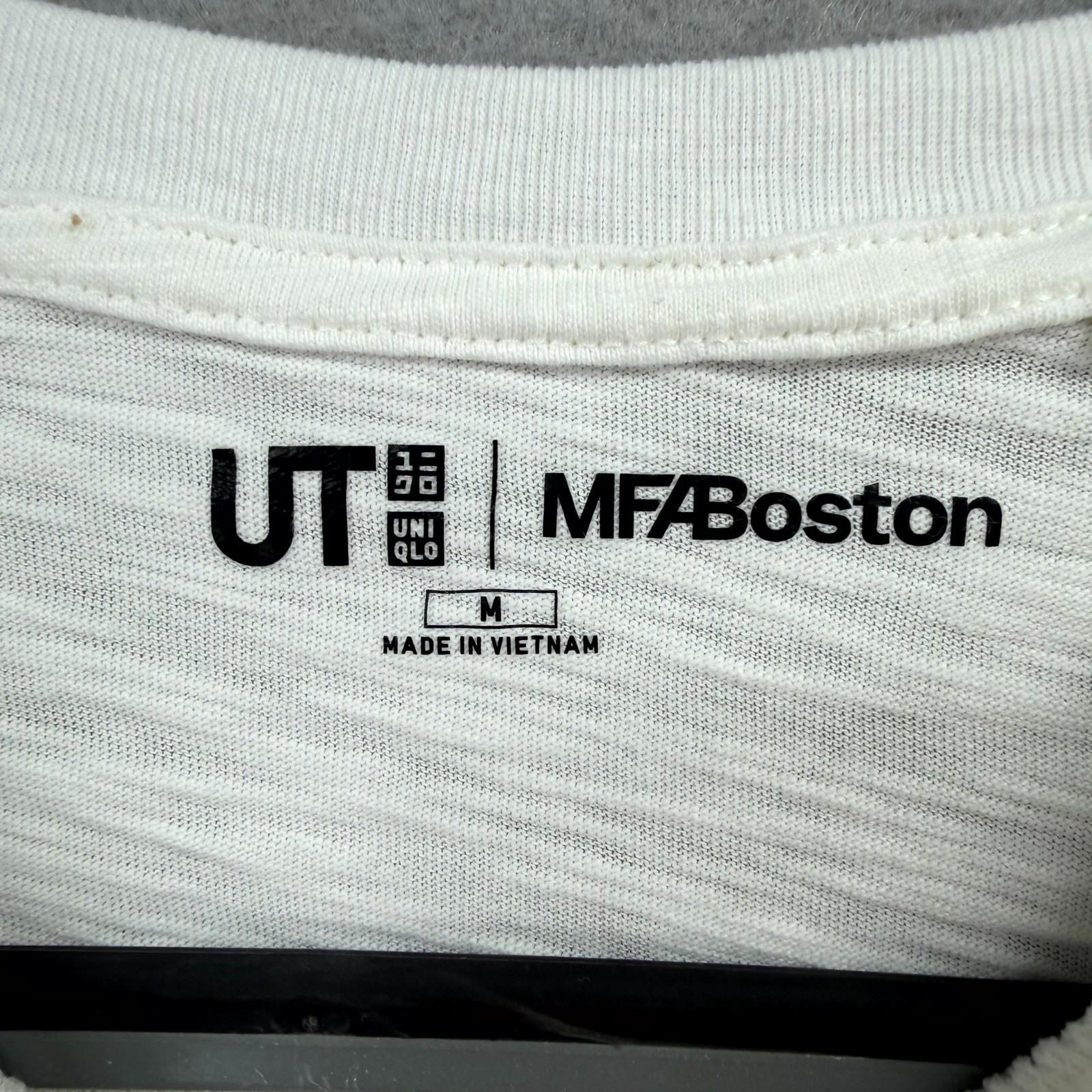 Uniqlo UT x Museum of Fine Arts, Boston T-Shirt Mens M White Graphic Crew Neck