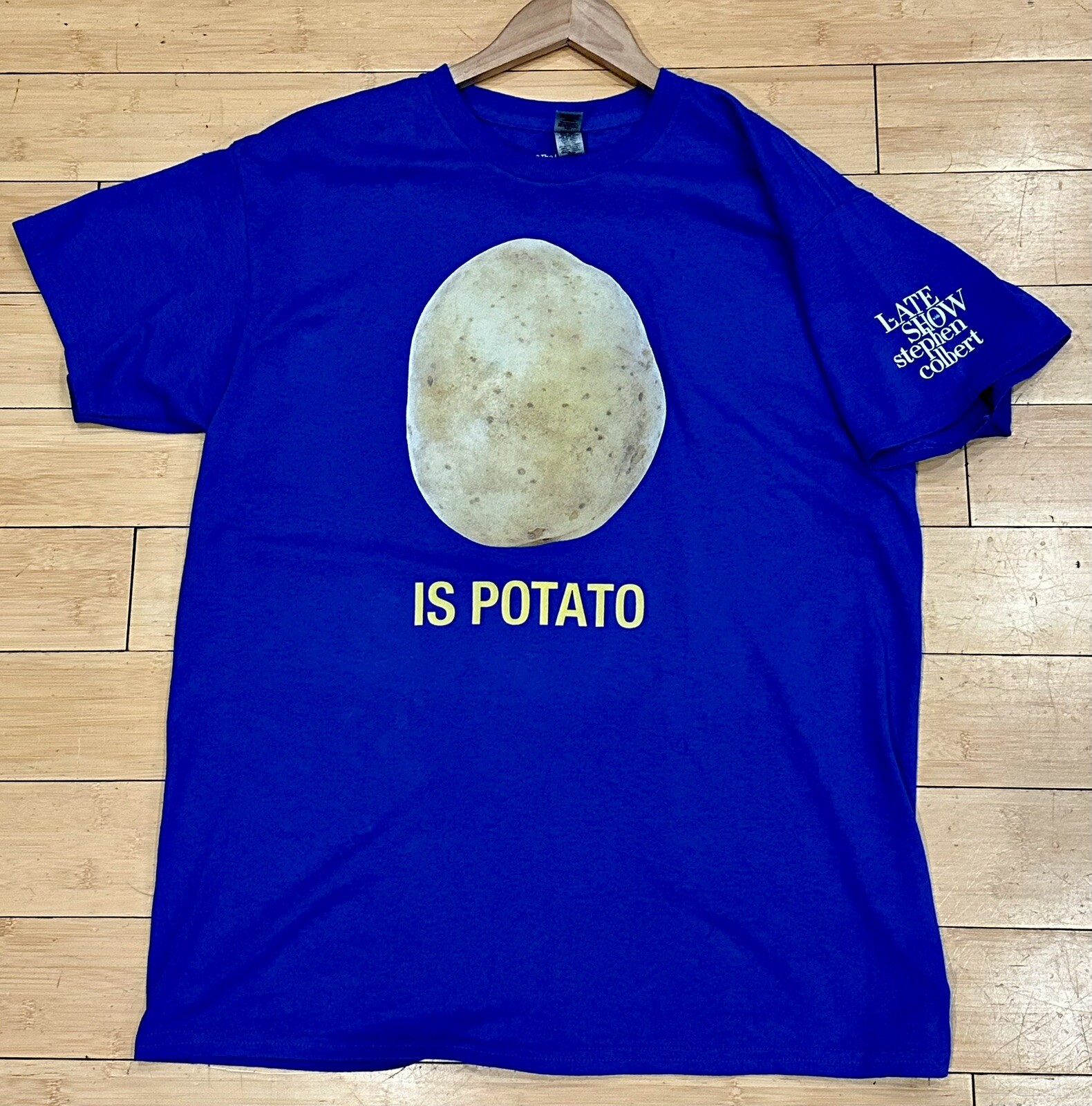IS POTATO T-SHIRT – STEPHEN COLBERT LATE SHOW – BLUE – SIZE Large – OFFICIAL