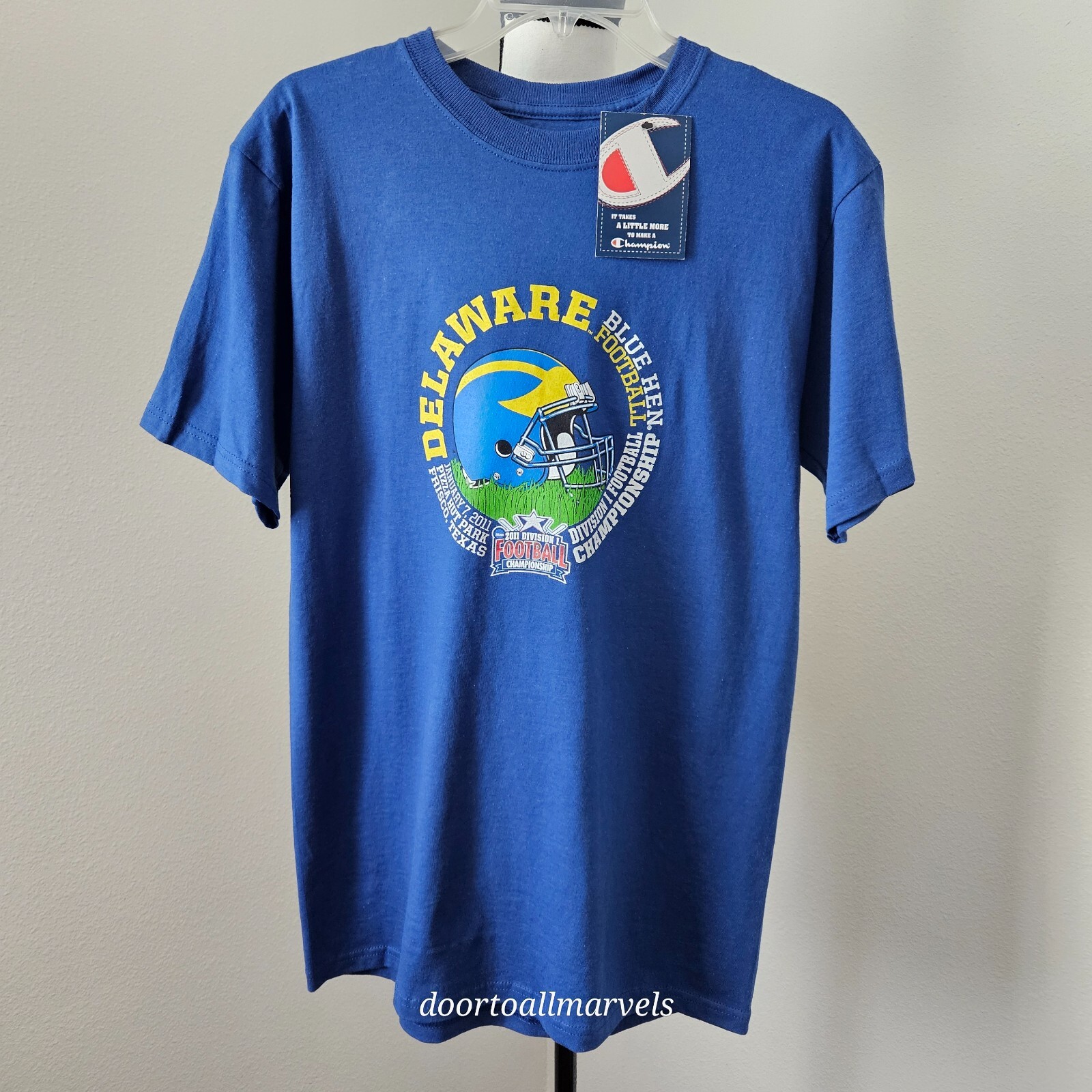 NCAA Delaware Blue Hens 2011 Frisco, TX T-Shirt on Champion Label Tee NWT