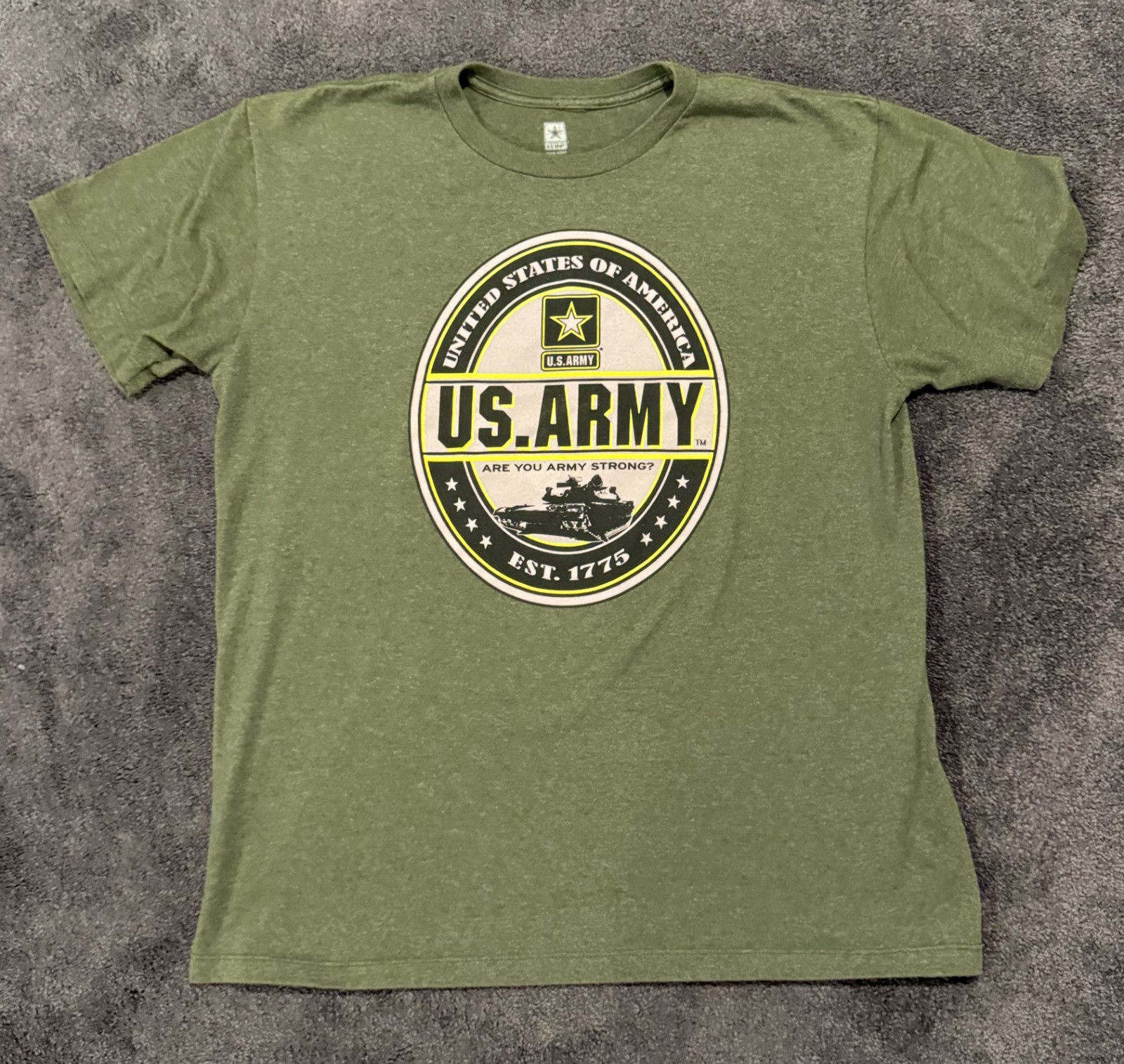 United States of America Army Est. 1775 “Are You Army Strong?” Green Tee Men’s L