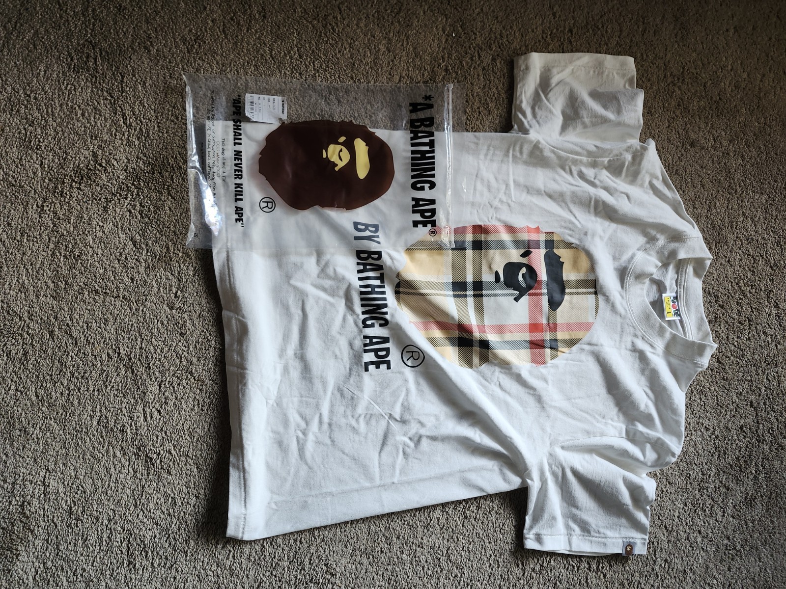A Bathing Ape BAPE White Ape Head Graphic Logo Crew Neck T-Shirt Men’s L