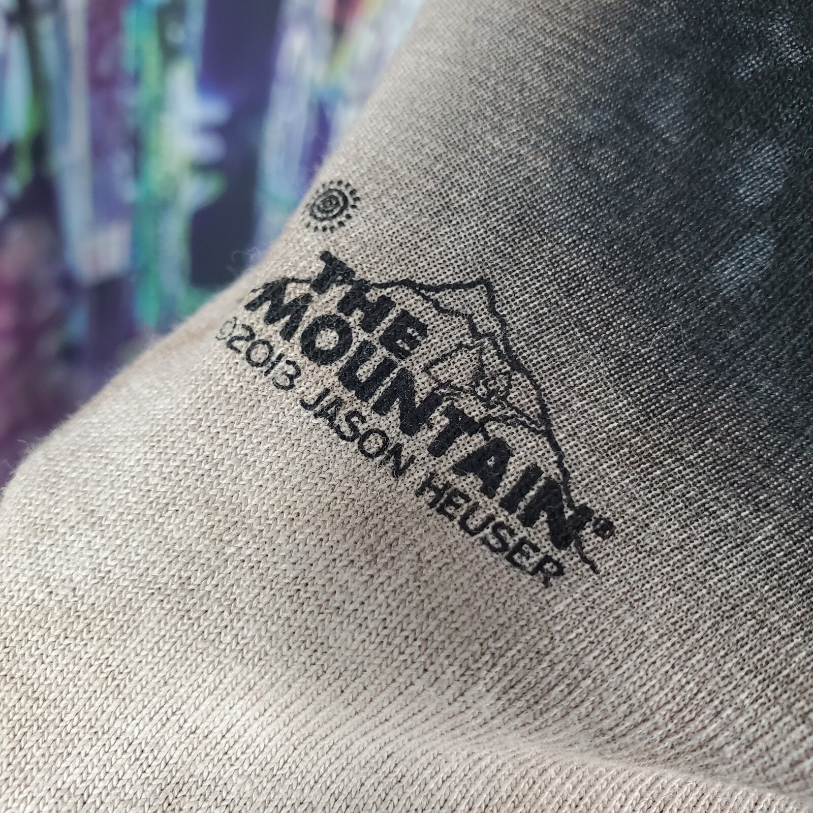 Bill Clinton & Monica Lewinsky The Mountain Brand Shirt Size Large (A18)