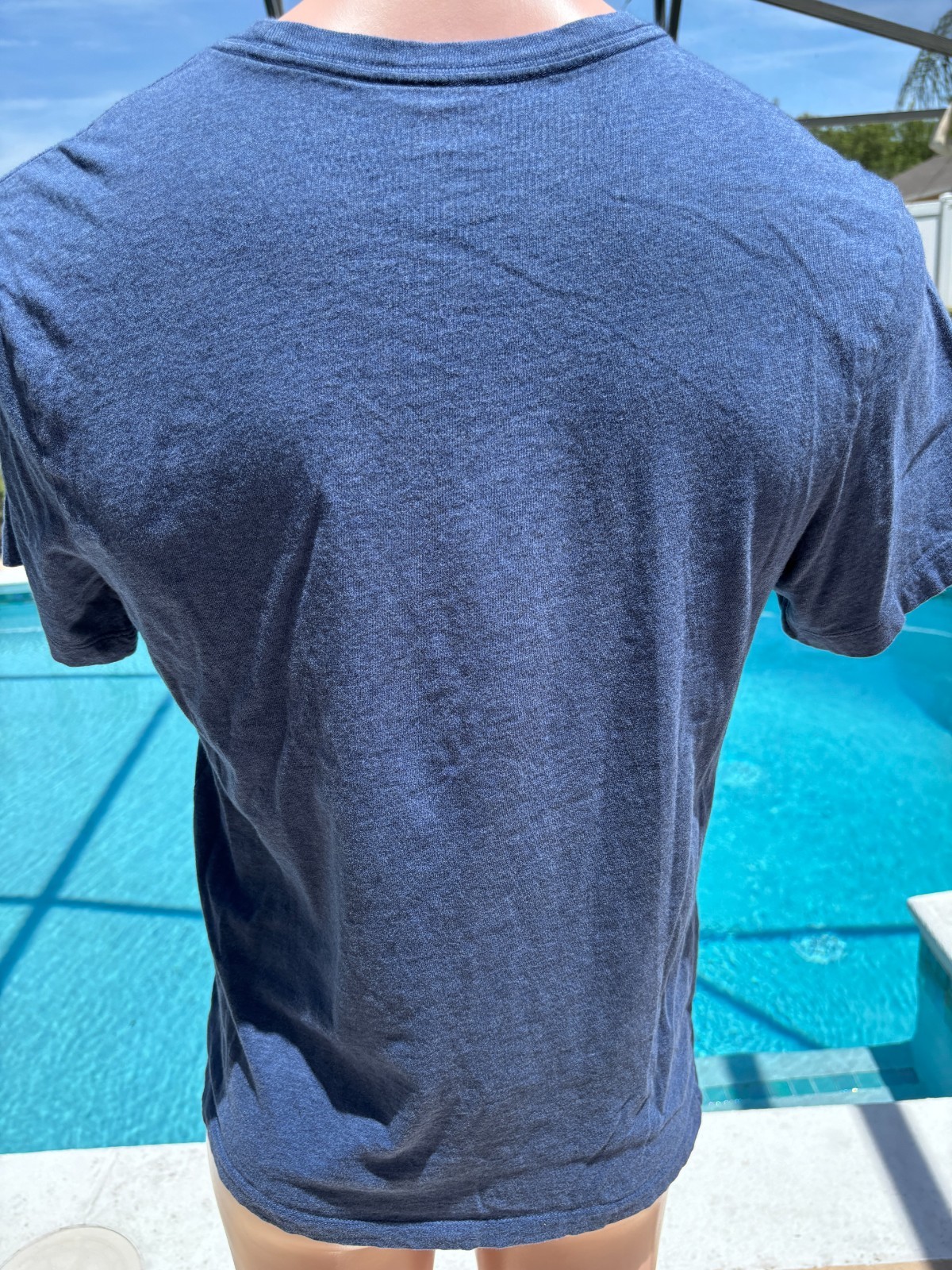 J. Crew Blue Pocket Slim Fit Broken In T Shirt mens M Medium