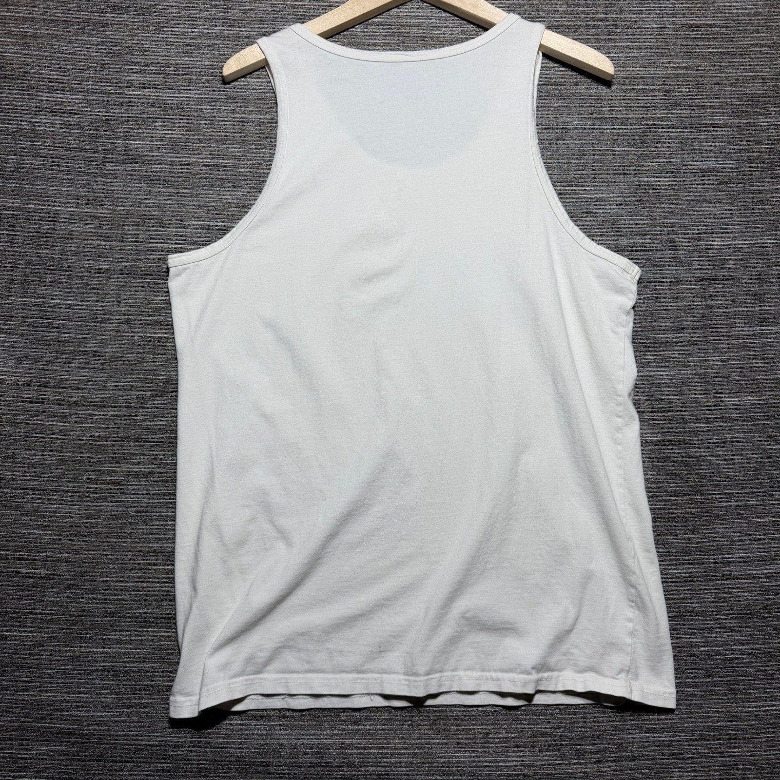 Chubbies Tank Top Men Medium White The Weekend Has Arrived Graphic Retro Cotton
