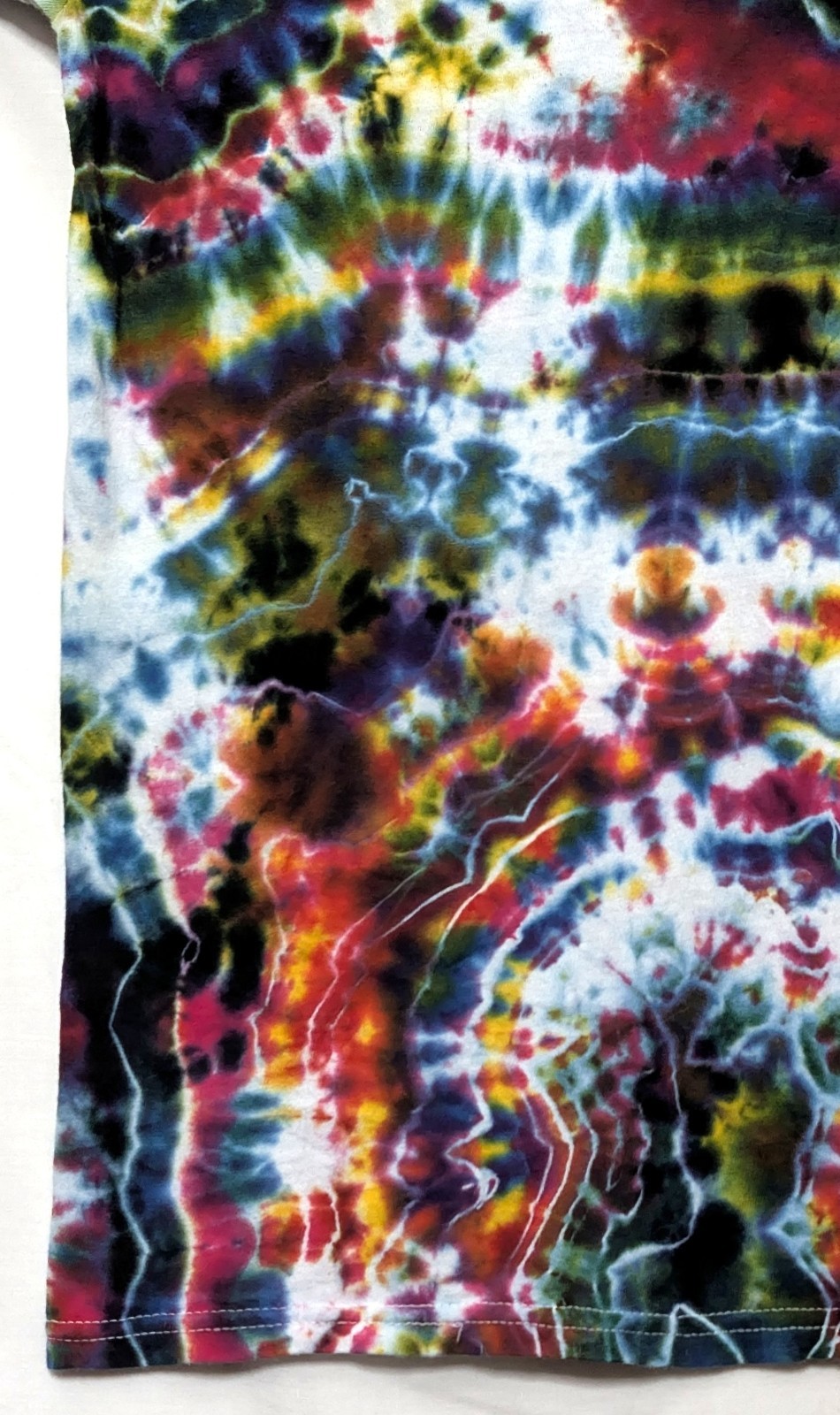 Handmade Tie Dye Rainbow Multicolor Geode Pattern Small Shirt 17″ W X 24.5″ L