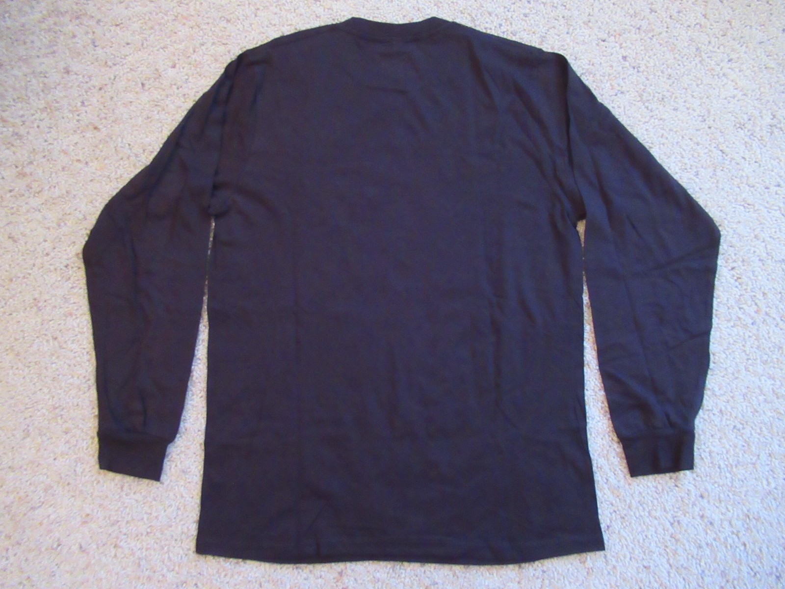 Marvel Spider-Man: No Way Home Torn Suit Long-Sleeve T-Shirt Size Medium