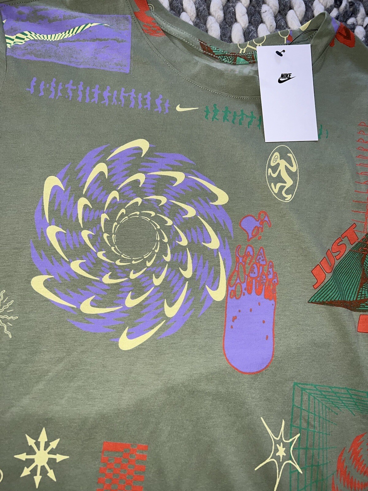 NWT Nike NSW Festival All Over Print Men’s T-Shirt S-2XL FB9780 Pink Green White