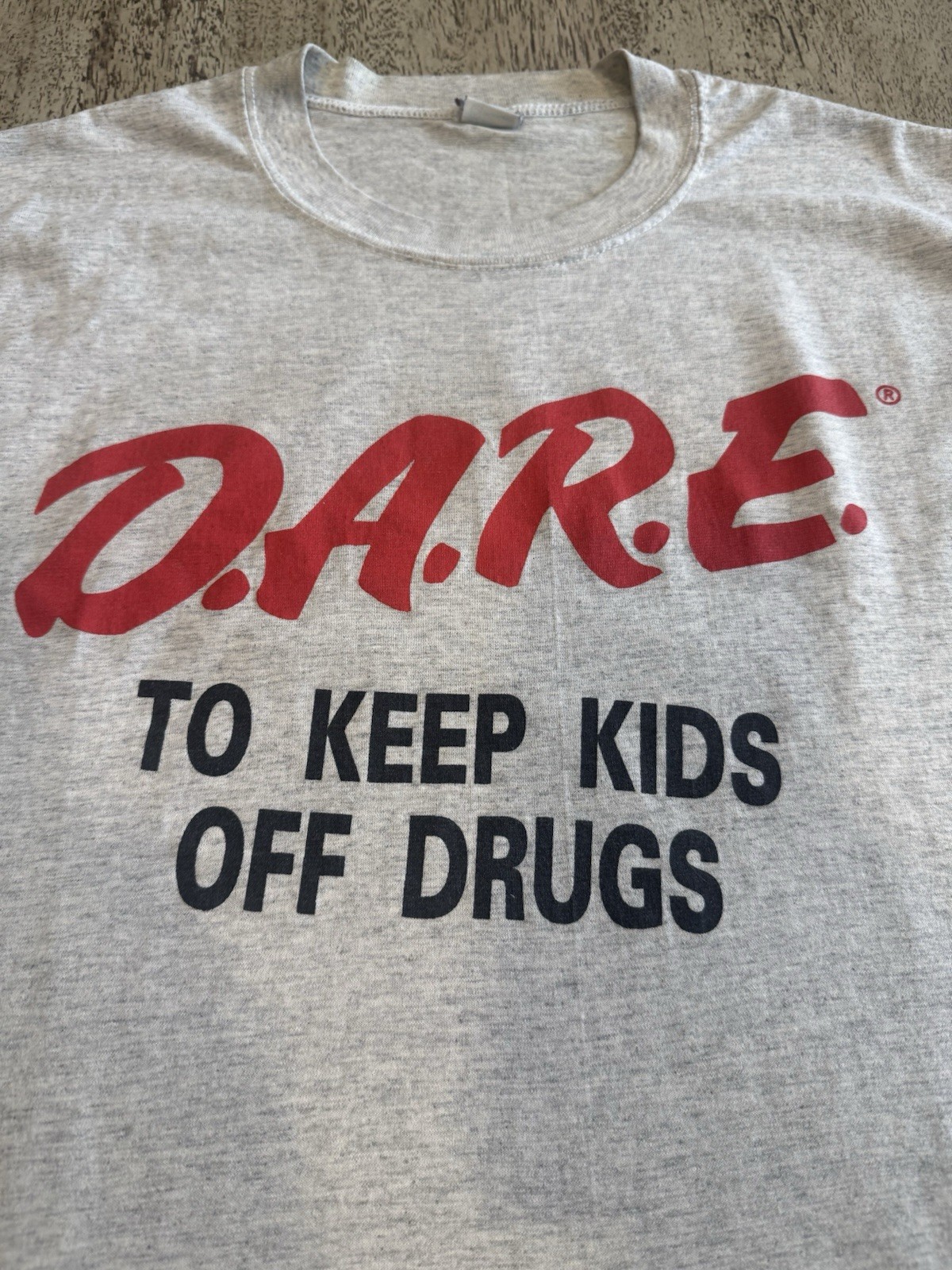 Vintage 90s T Shirt DARE to keep kids off Drugs Single Stitch 50/50 Grey USA