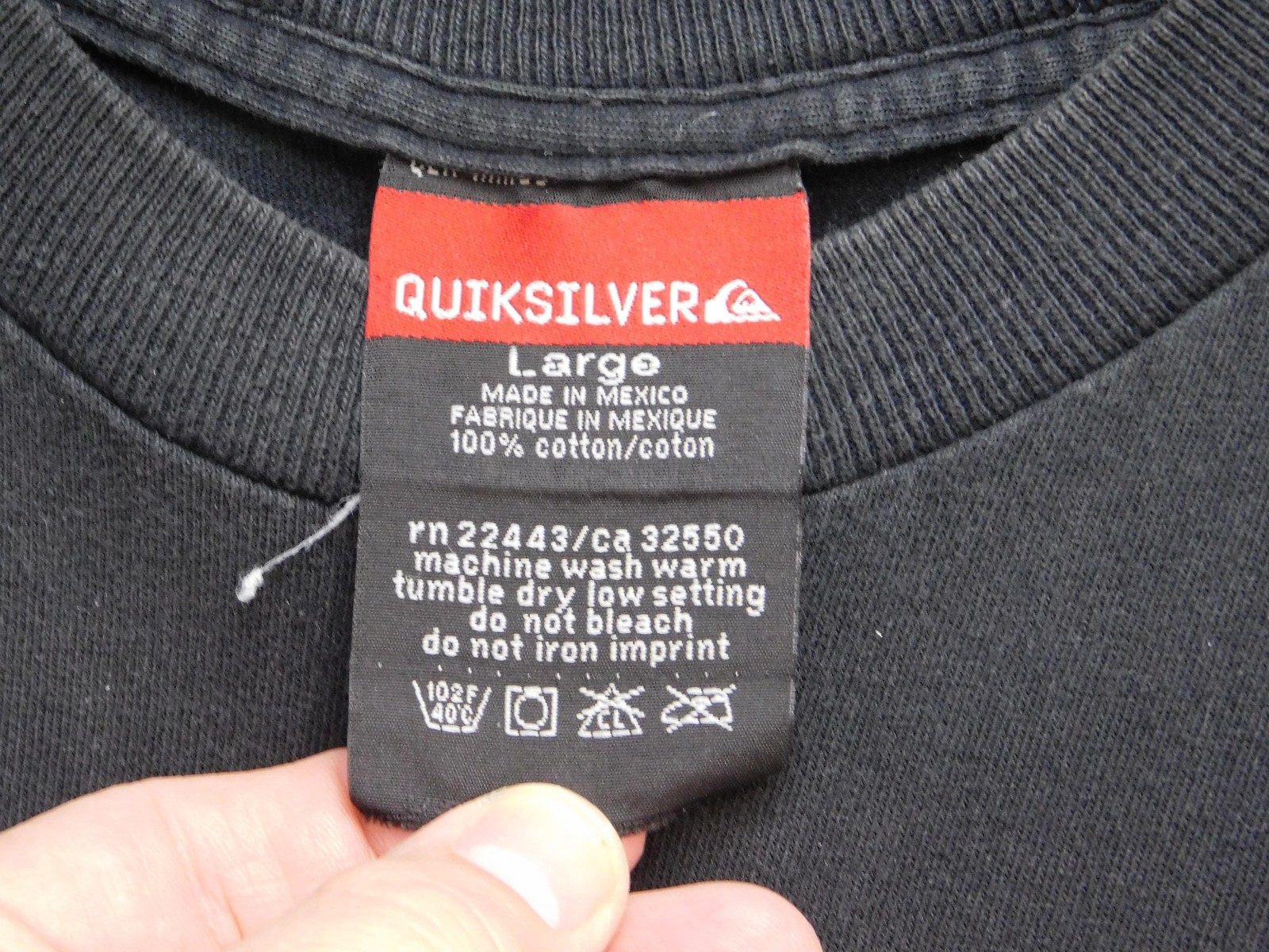 VTG Quiksilver Shirt Mens L Black Back Graphic Logo Tee Crewneck Cotton Hang Tag