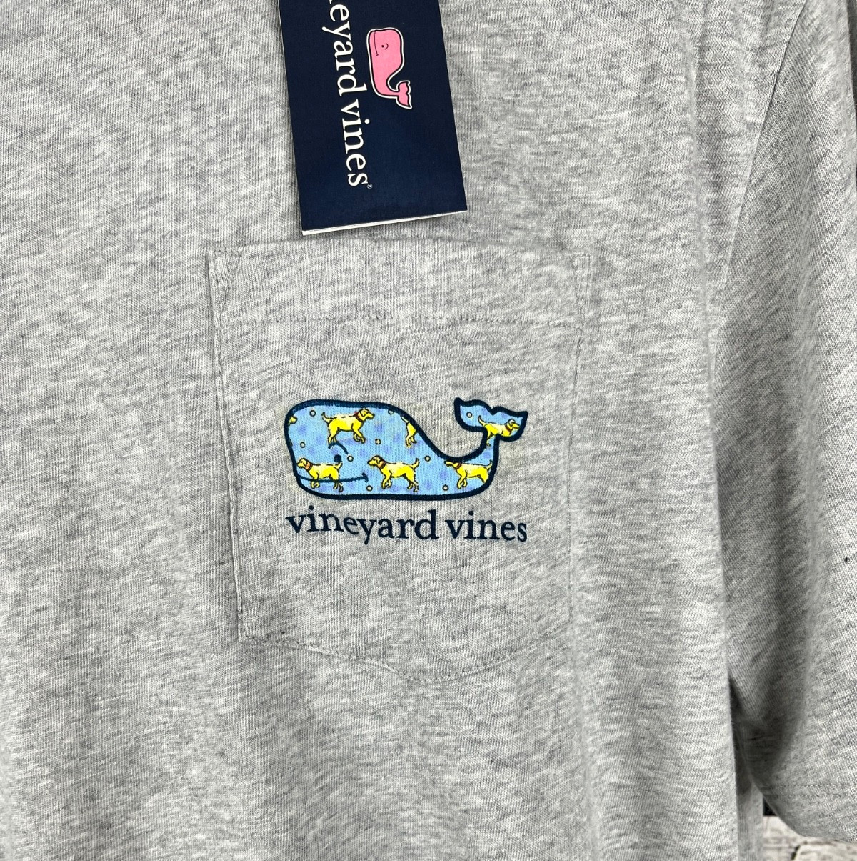 Vineyard Vines Men’s Golden Retriever Dog Whale Gray T-Shirt Size Large – NEW