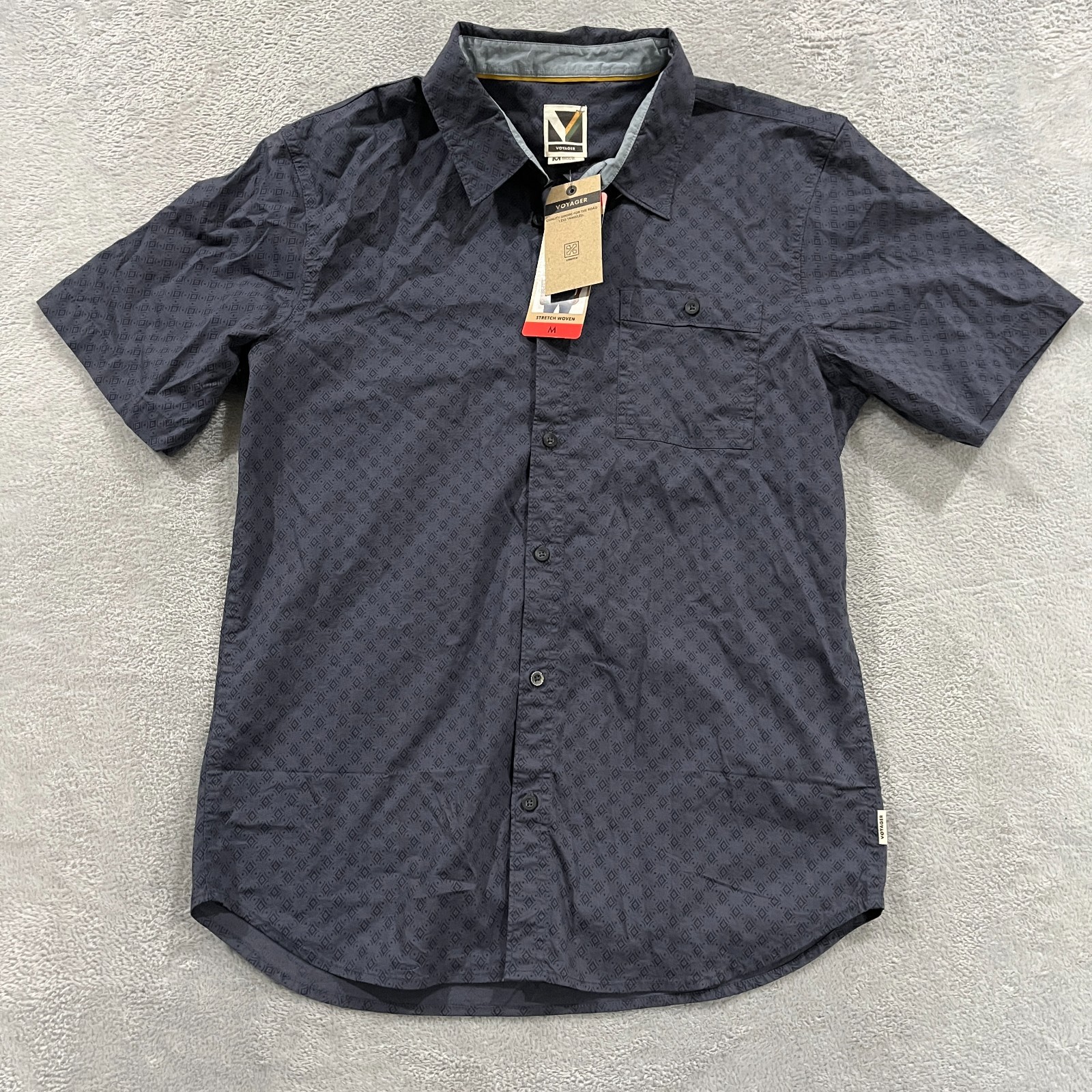 Voyager Shirt Mens Medium Button Up Short Sleeve Geometric Ombre Blue Preppy