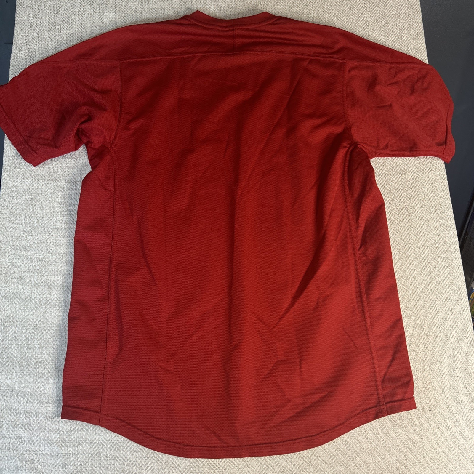 Men’s NIKE Pro Training Pull-On Crewneck Red Light Poly T-shirt – Large