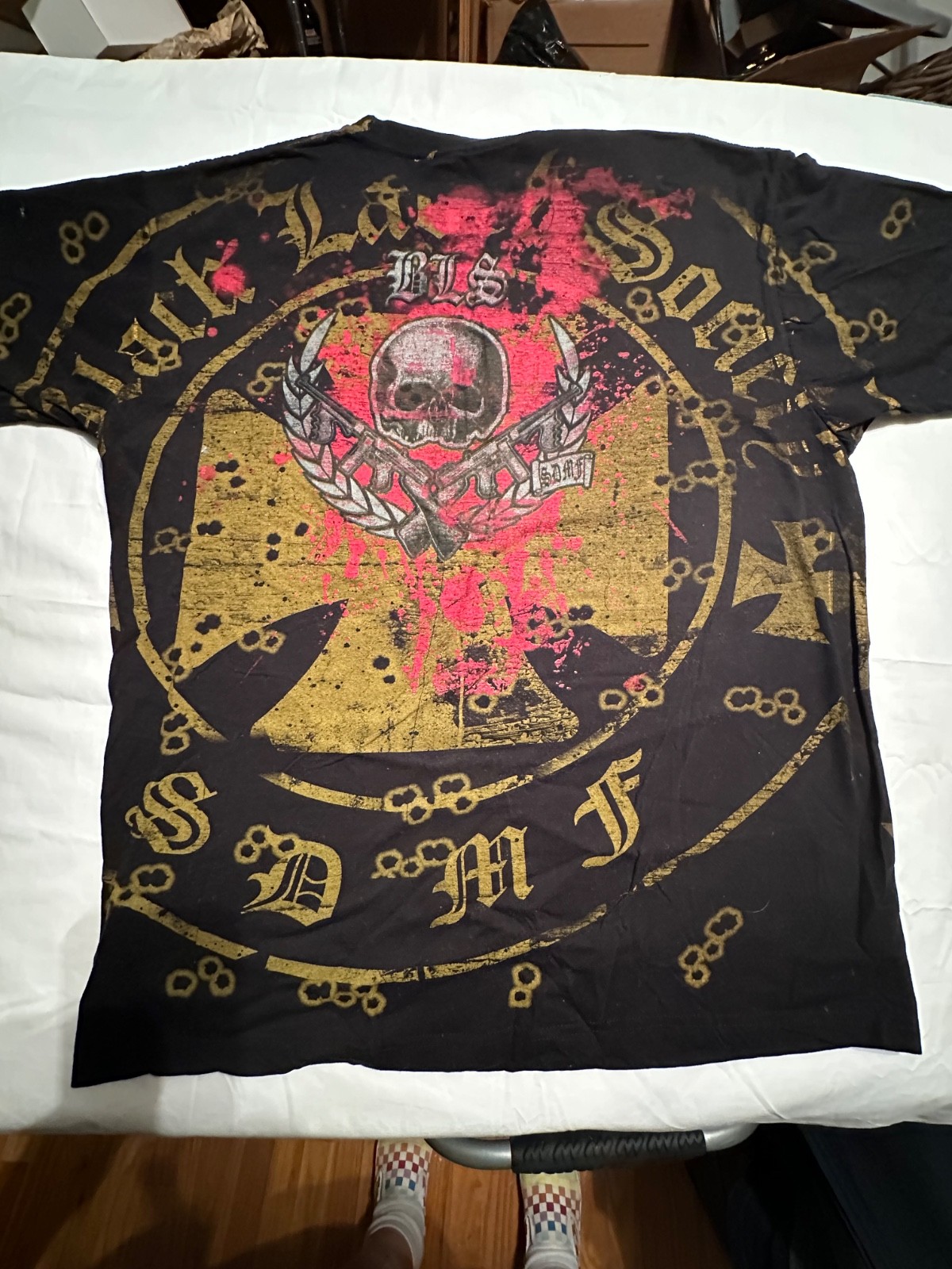 black label society xl t shirt , printed on both sides.multi colors