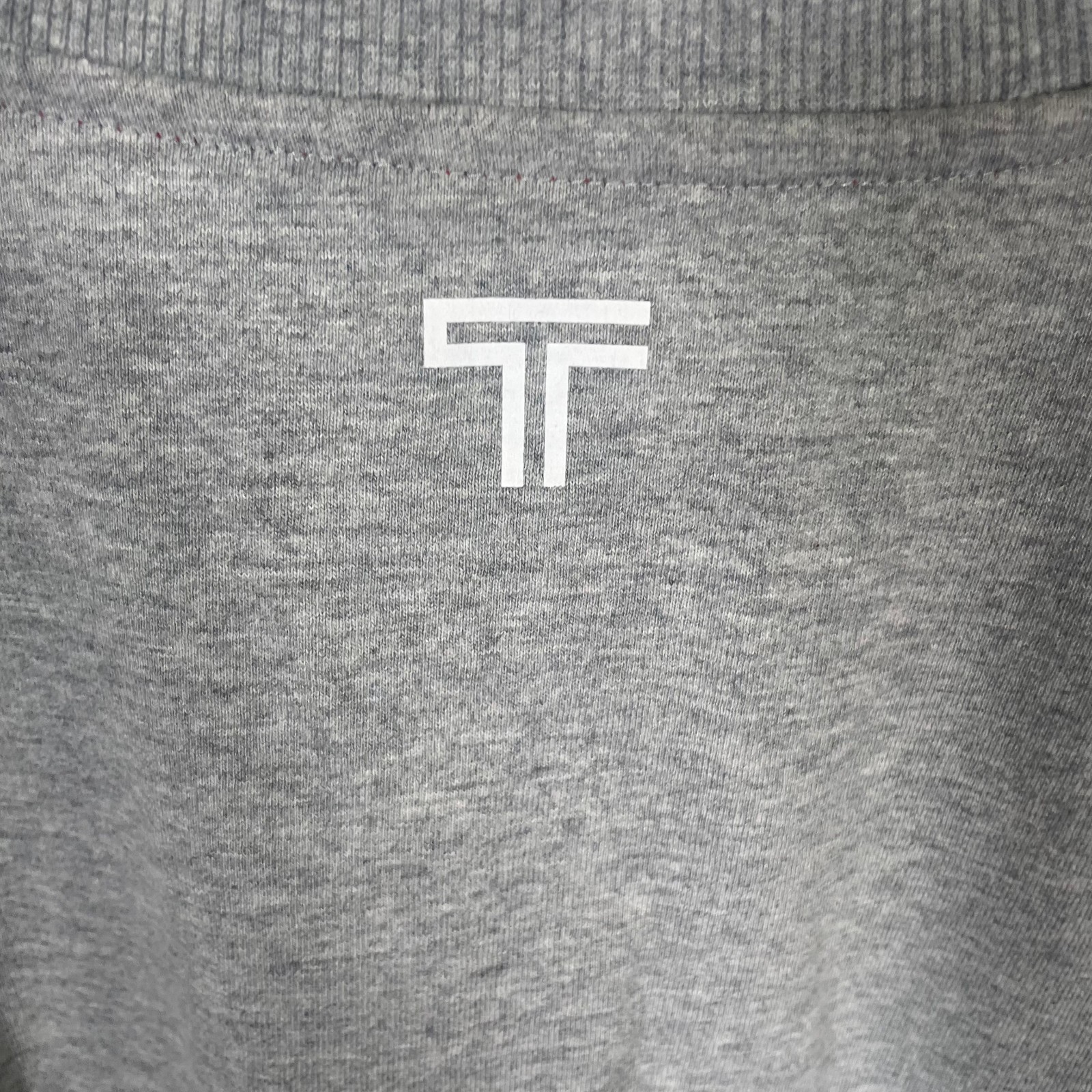 TUMI Long Sleeve T Shirt Mens Size XL Crewneck Air India Gray Travel