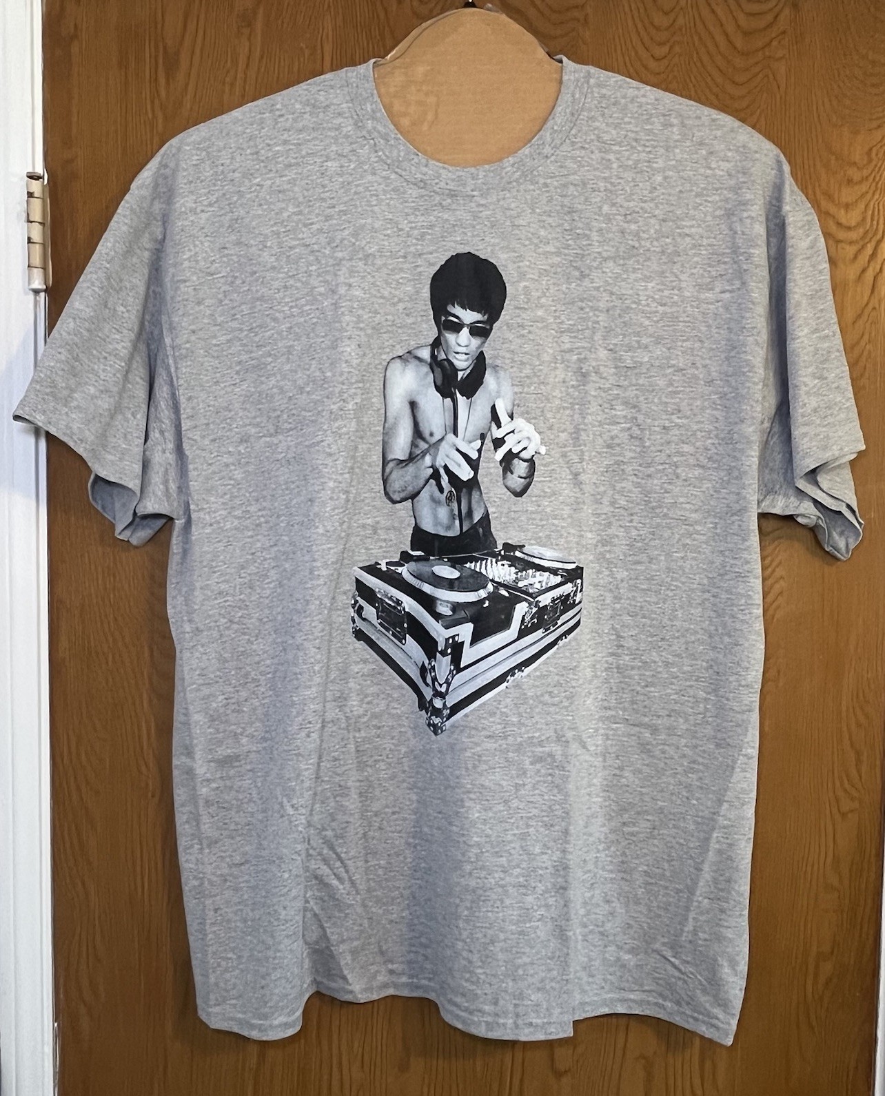 DJ Bruce Lee T-Shirt Mens XXL Gray S/S Turntable Hip Hop Jeet Kune Do Tee
