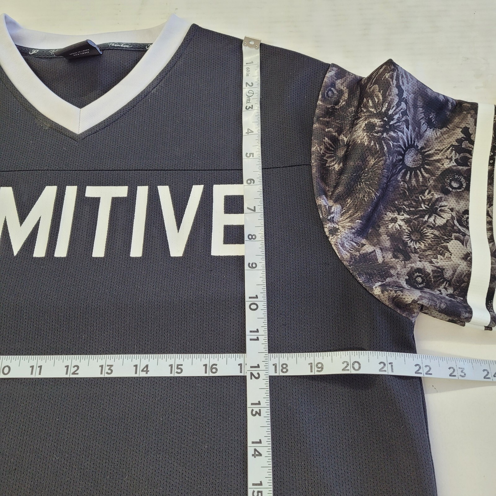 Primitive Apparel Graphic T Shirt Men XL Black Spellout V Neck Streetwear Skater