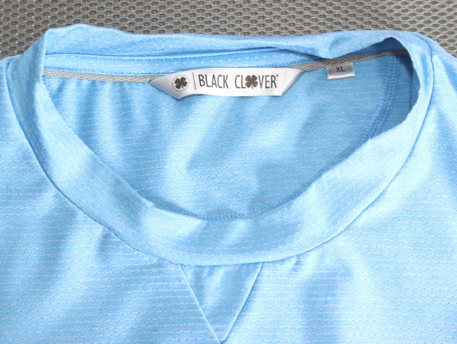 Black Clover Blue Polyester Spandex Long Sleeve Shirt Mens Size XL