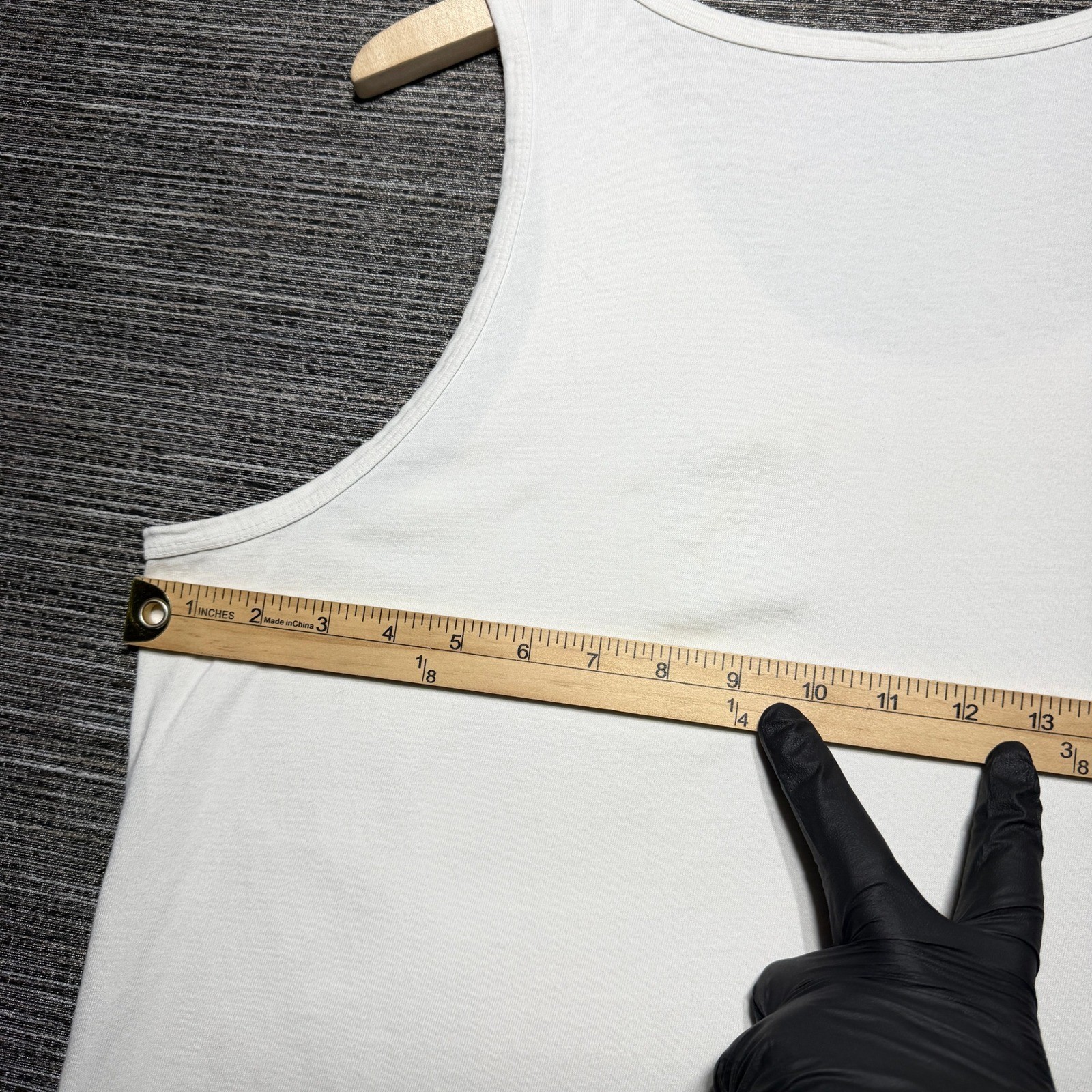 Chubbies Tank Top Men Medium White The Weekend Has Arrived Graphic Retro Cotton