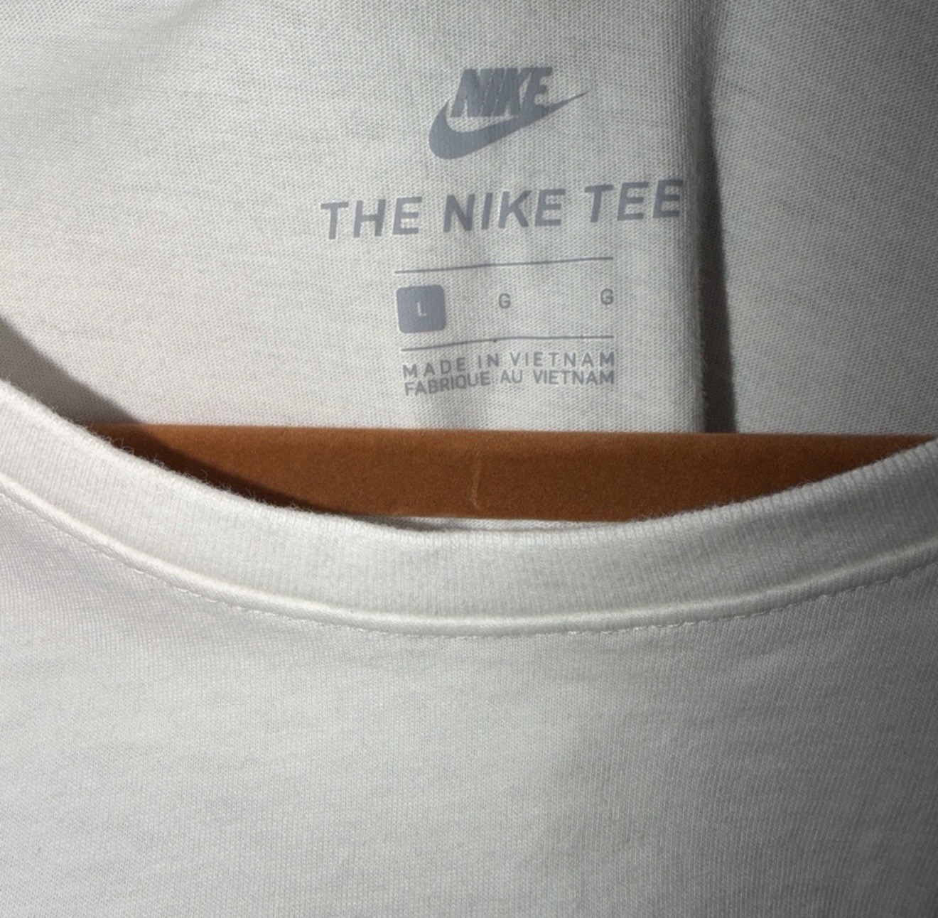Nike Air Graphic T-Shirt Men’s Large White Black Red Logo Tee Short Sleeve