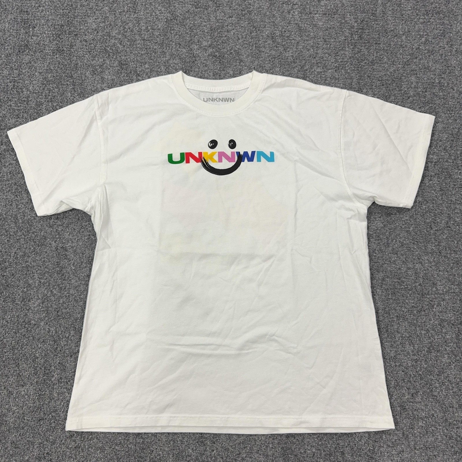 UNKNWN Shirt Mens Large White Smiley Face Fight To Get There Graphic Tee Tagless