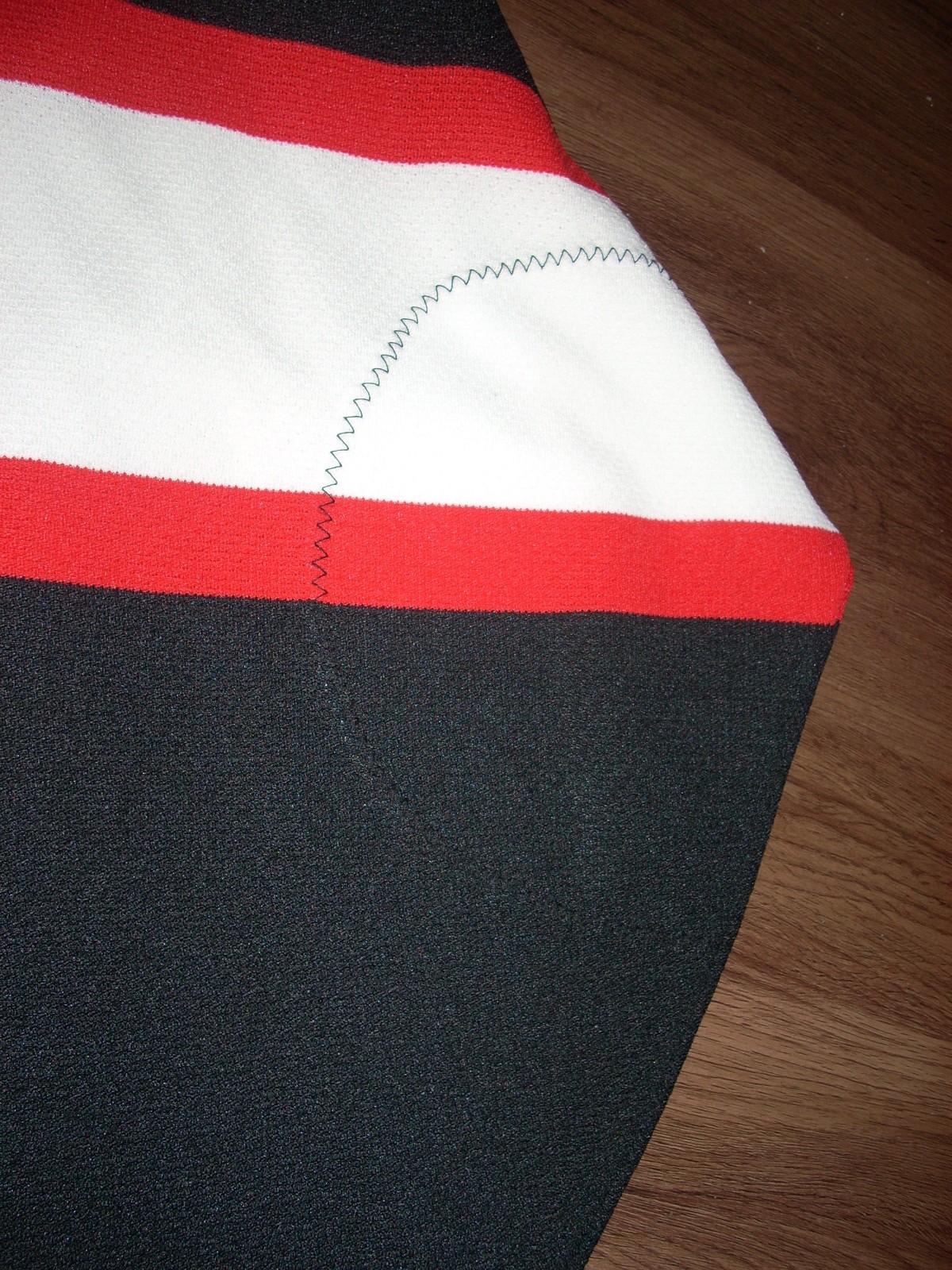 Amon Amarth Viking 11 – X-LARGE Band Logo Hockey Jersey – Canada Red White Black
