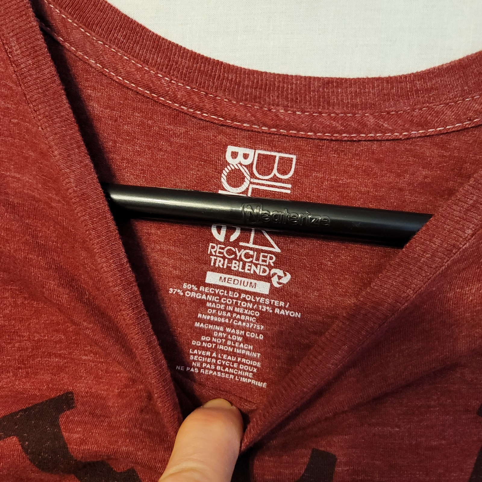 Billabong T-shirt M Wave Badge Logo Est 1973 Poly/Cotton/Rayon Brick Red V Good