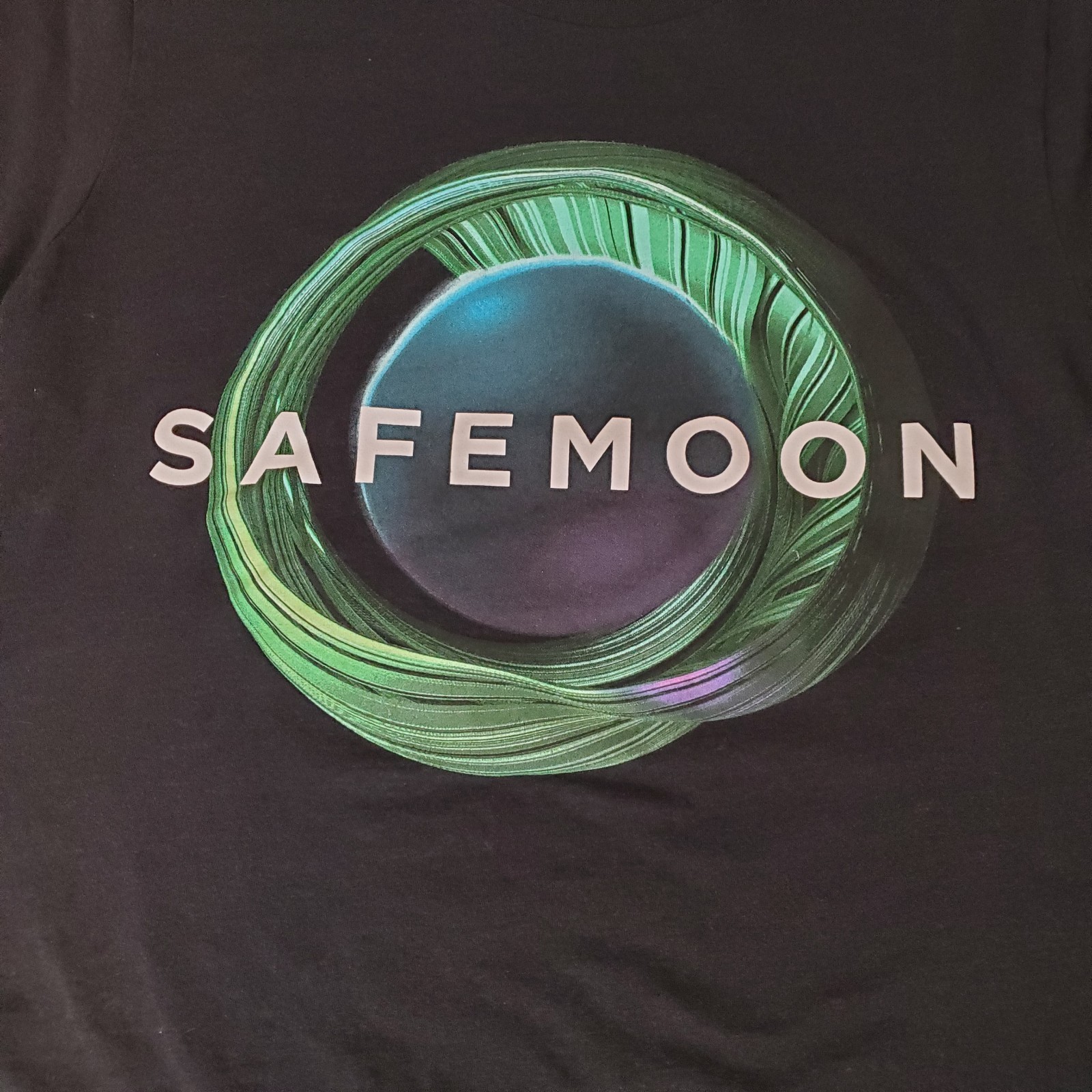 Safemoon Cryptocurrency Logo Graphic T-Shirt Black Size Large Made in USA