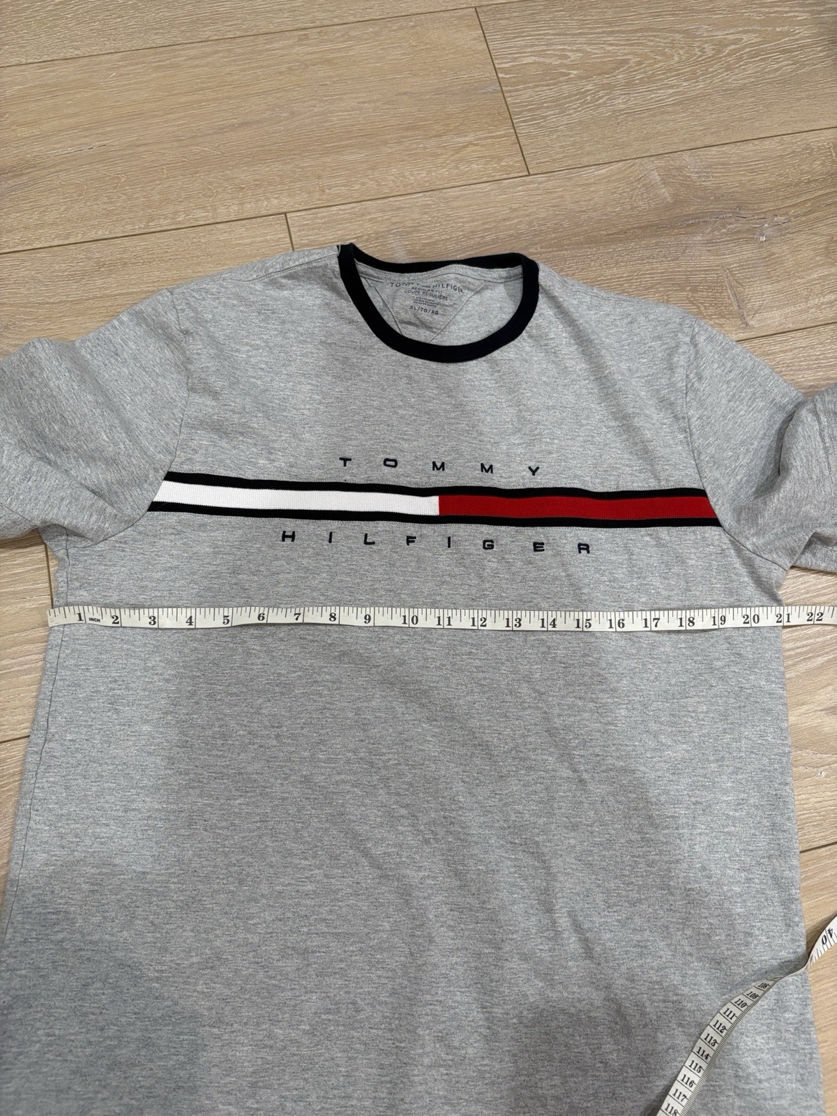 Tommy Hilfiger Gray Graphic Logo Stripe T-Shirt XL Crew Neck Short Sleeve