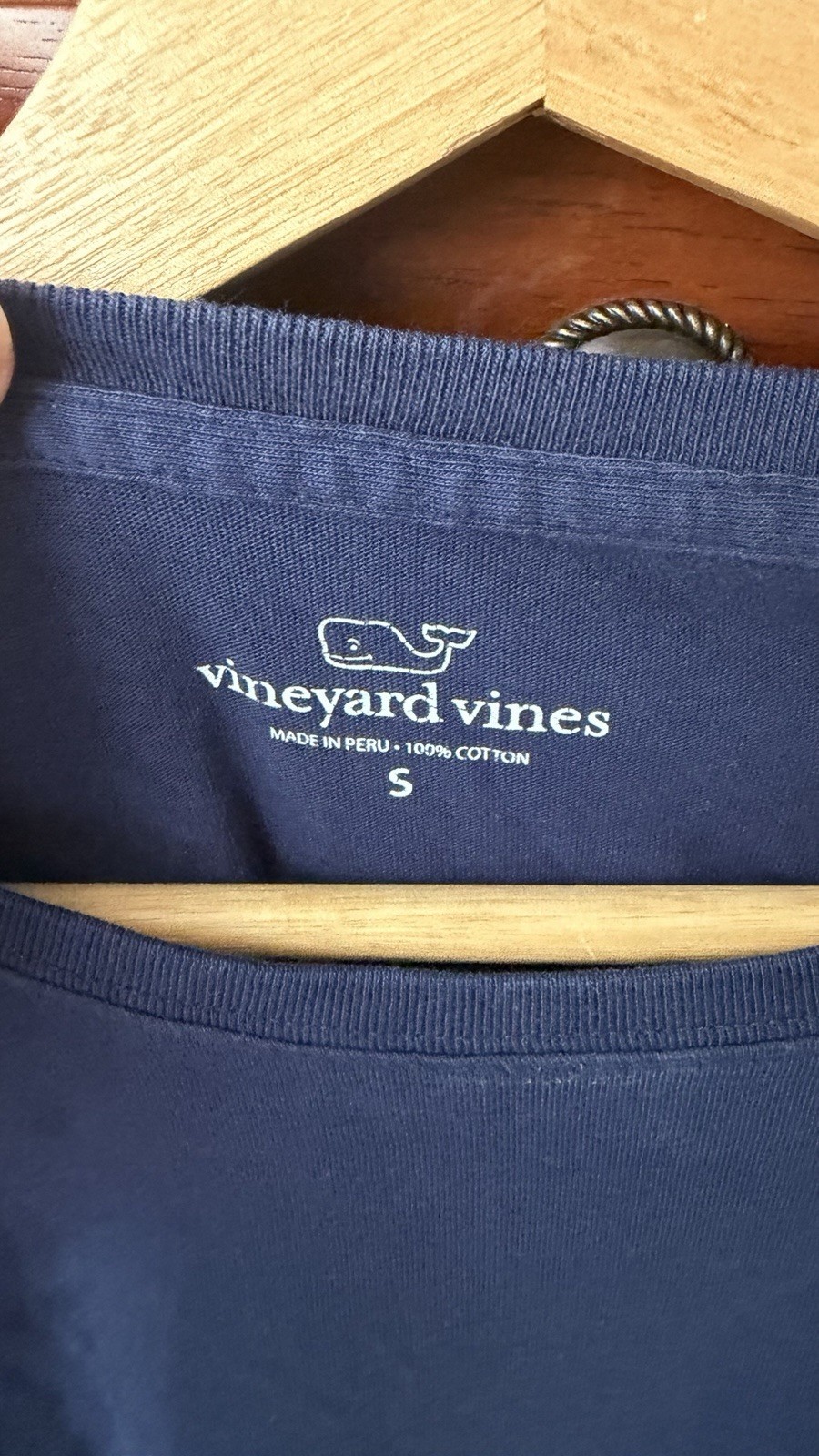 Vineyard Vines Happy Holidays 2016 Whale Graphic Pocket Long Sleeve Tee S