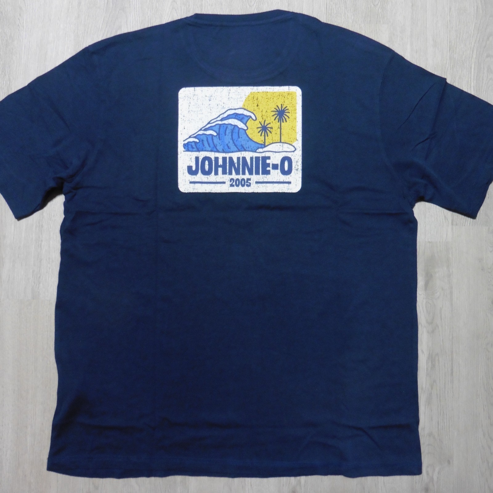 JOHNNIE O Mens L LARGE T SHIRT WAVE RIDER NAVY BLUE YELLOW DALE 2.0 GOLF TEE