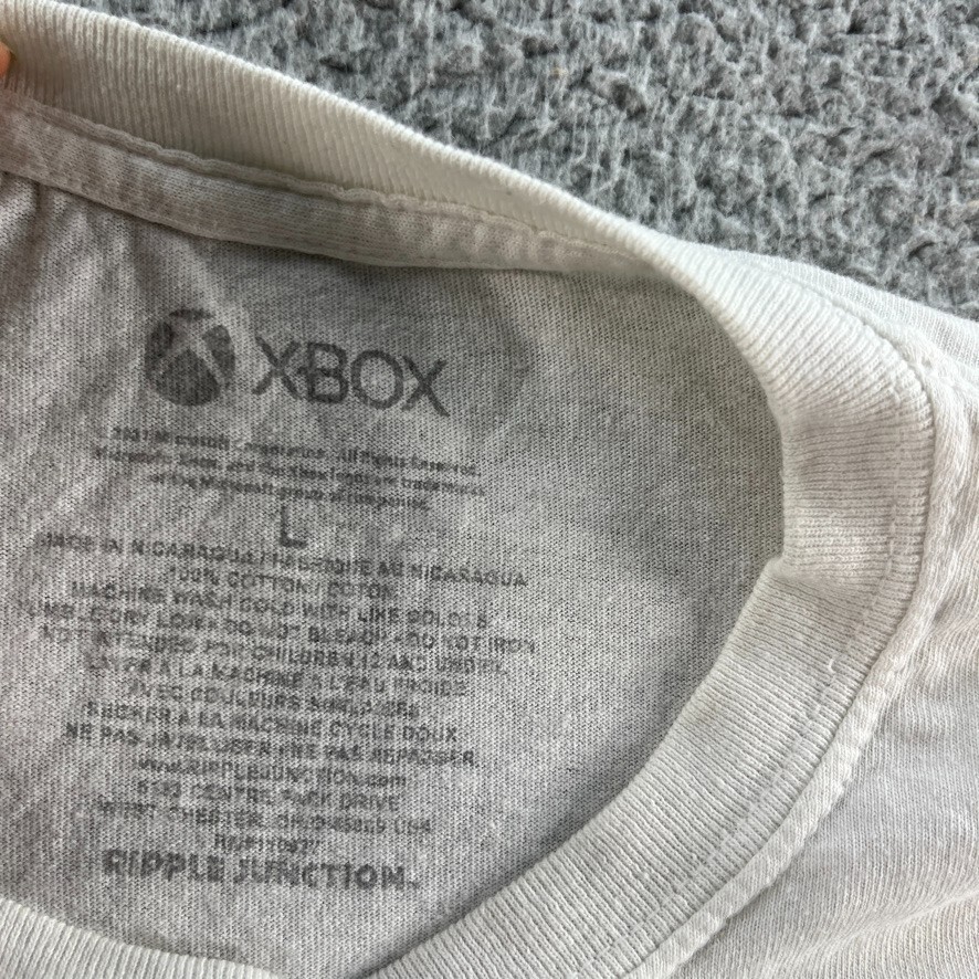 XBOX T Shirt Mens Large White Graphic Tee Ripple Junction Most Powerful Games