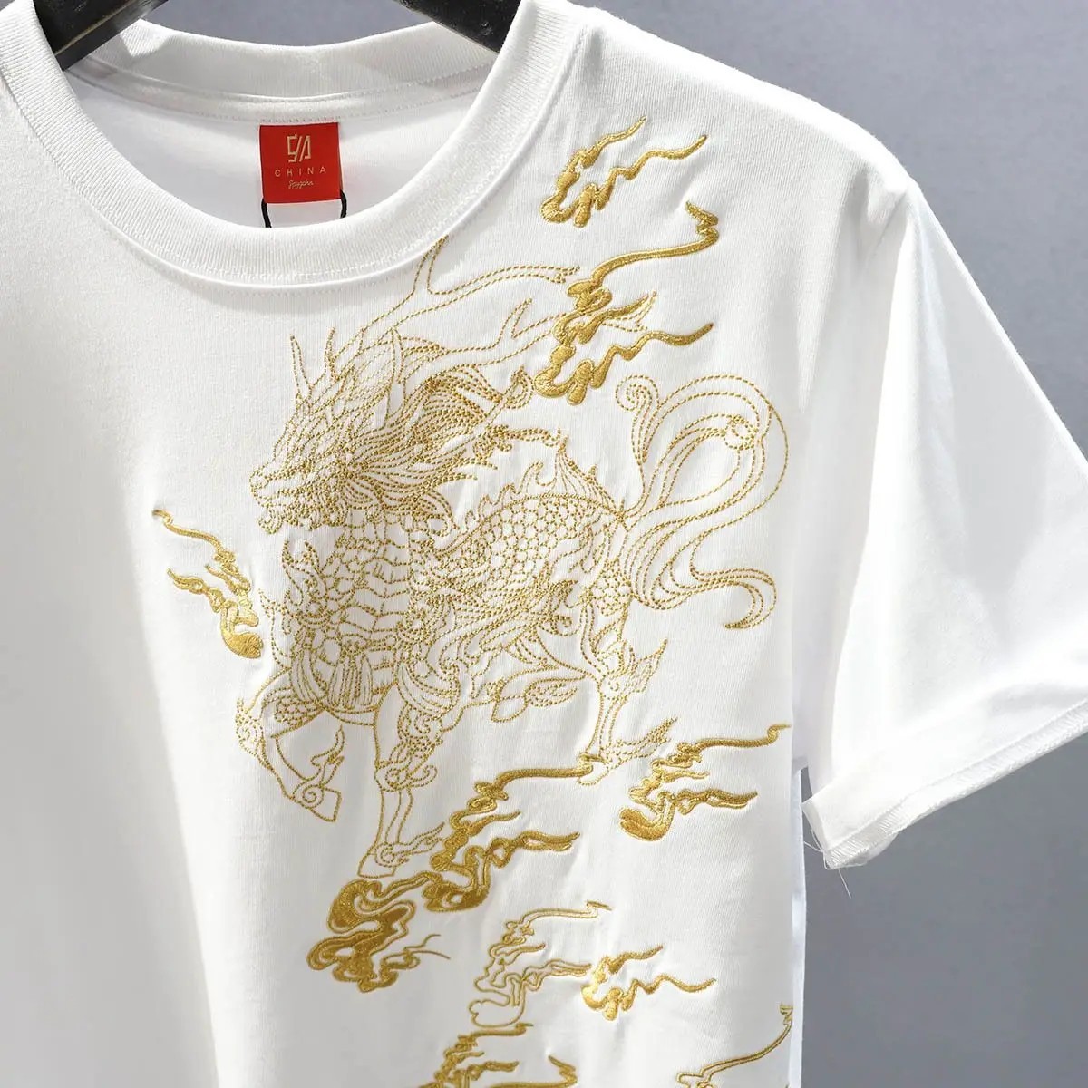 Men’s Luxury Golden Dragon Embroidery T-Shirt Casual Fashion Slim Fit Tee Top